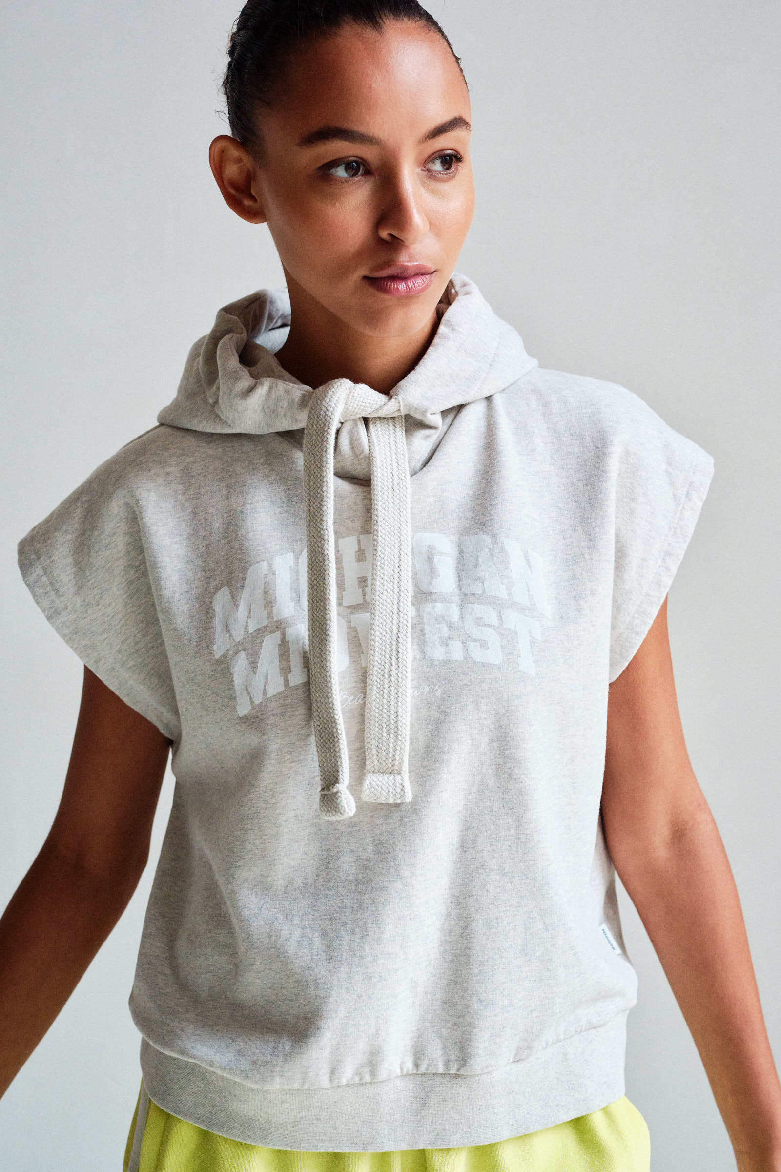 HOODIE (S26F1873LTD) GREY MELANGE - WHITE