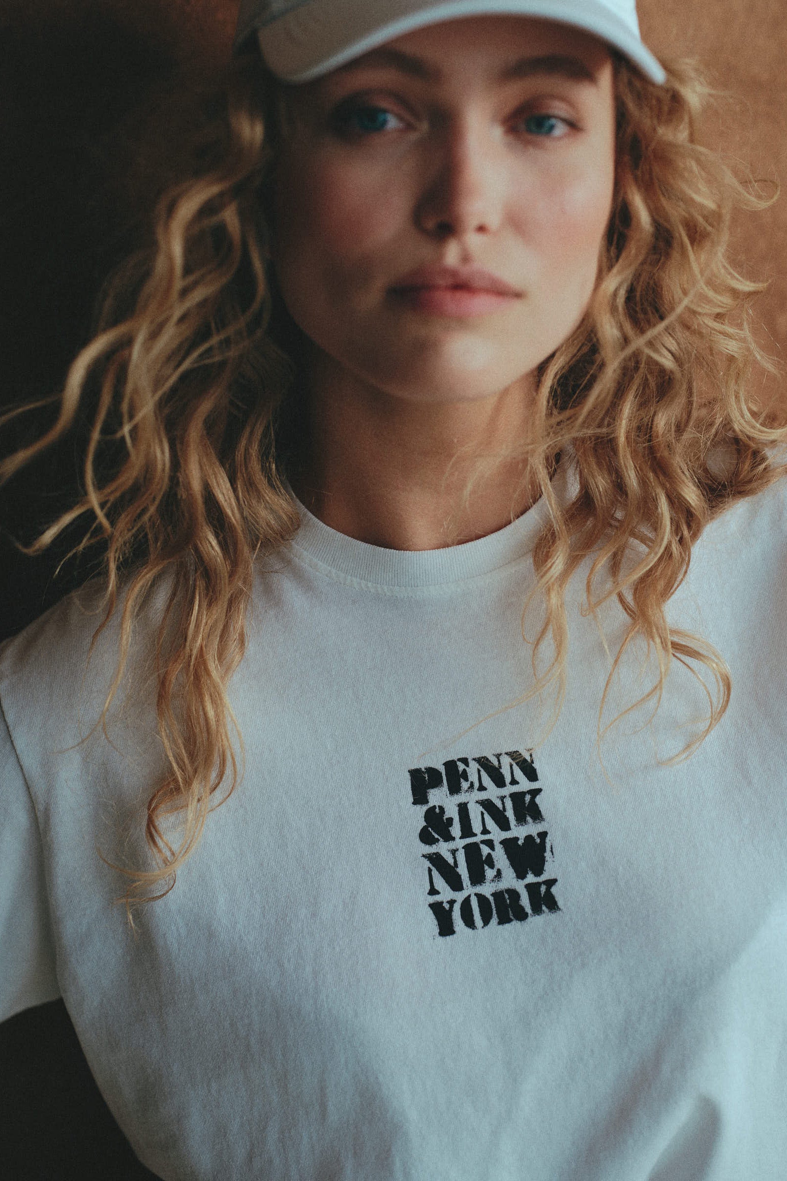 T-SHIRT PRINT (ETTA) WHITE - BLACK