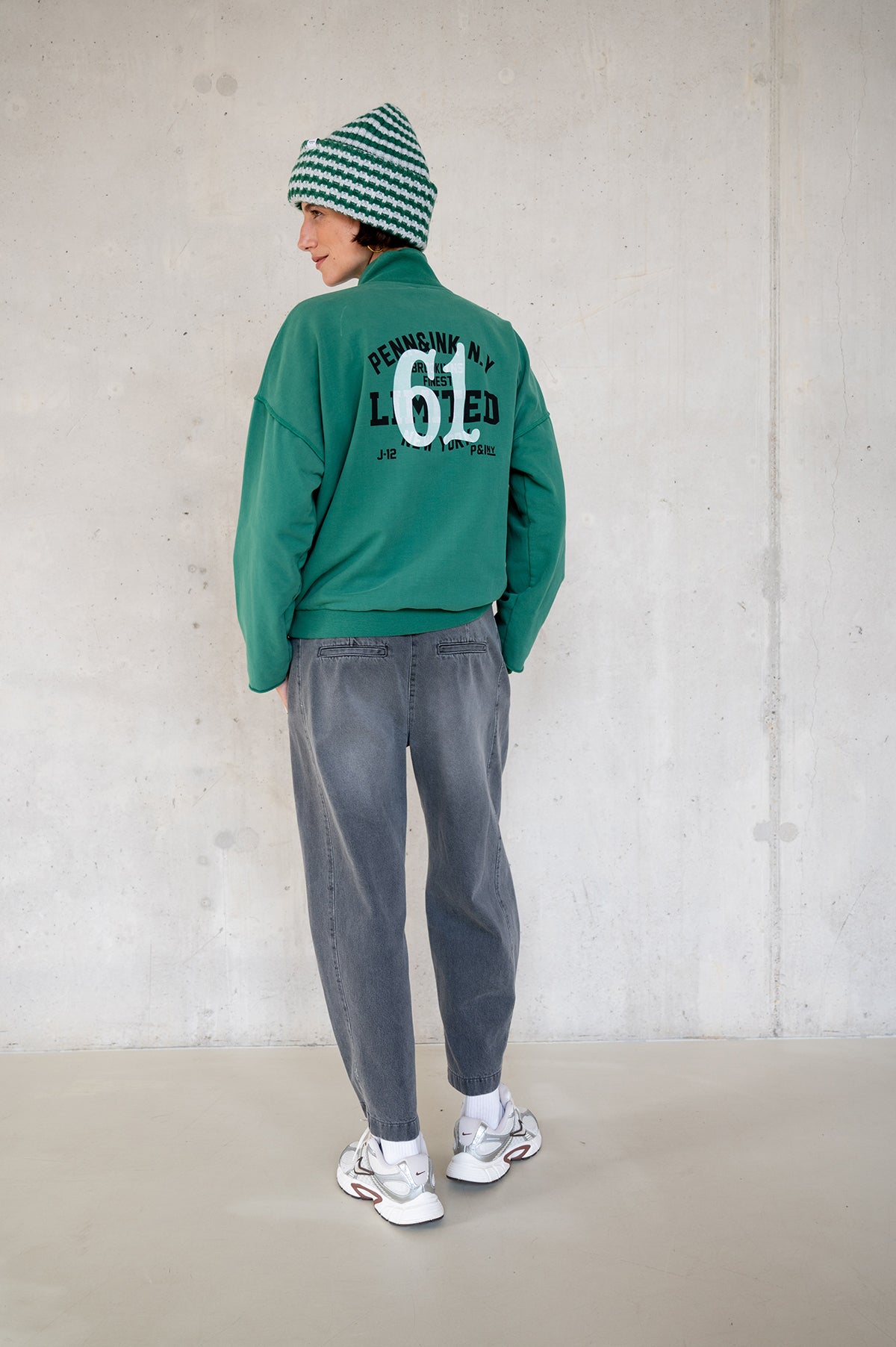 SWEATER PRINT (W25F1764LTD) GREEN - BLACK