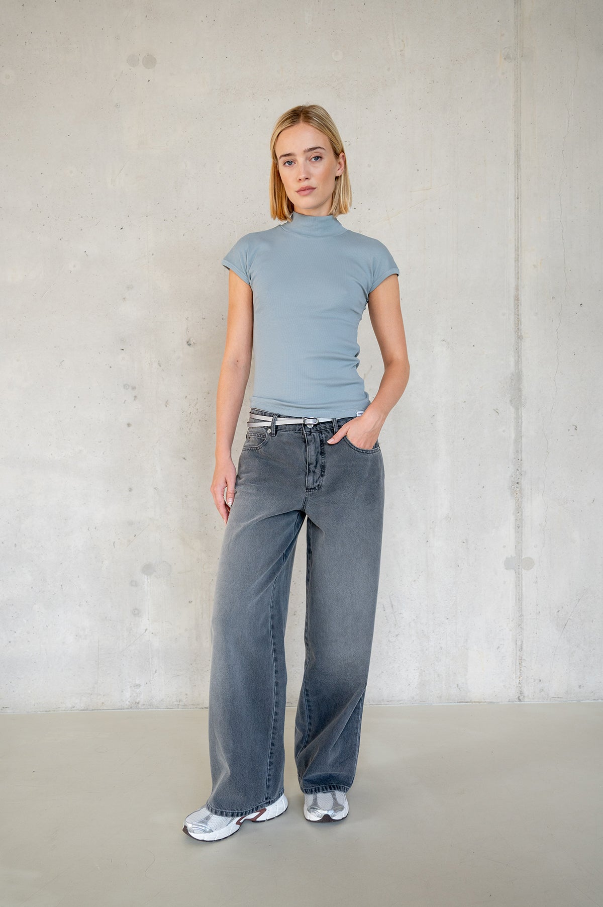 TROUSERS UNI (W25Z816LTD-A) GREY JEANS
