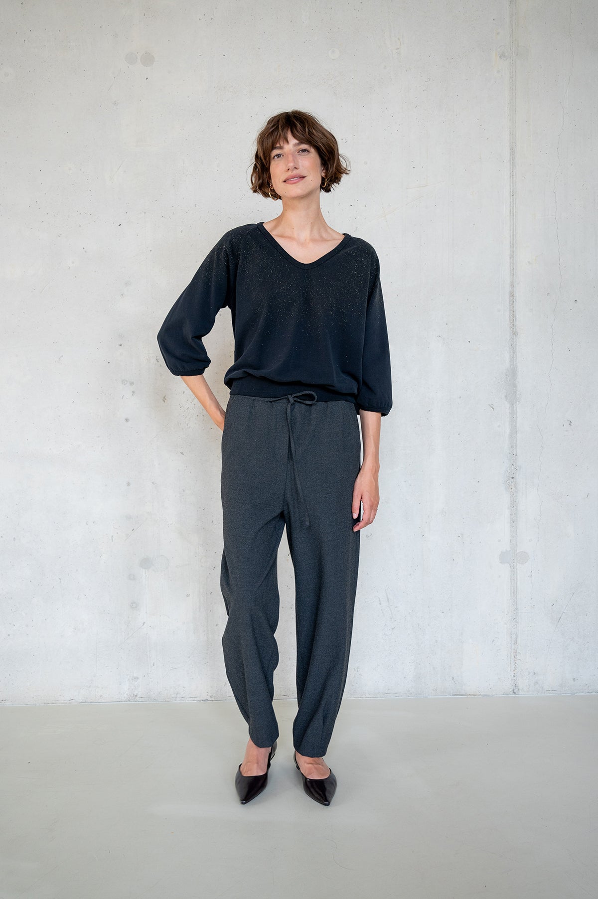 SWEATER GLITTER (W25F1754LTD) BLACK