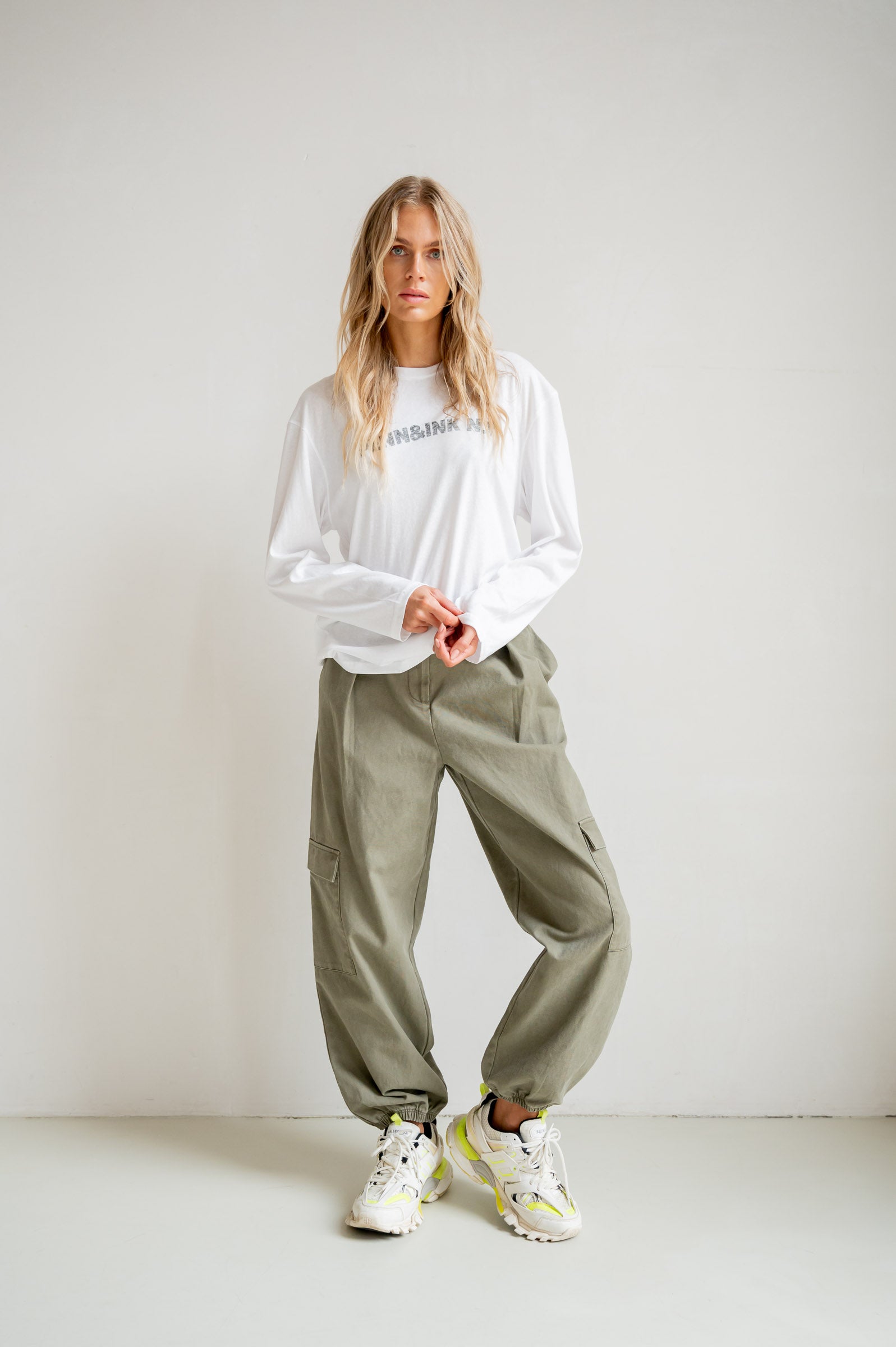 LONGSLEEVE PRINT (S26C376) WHITE - BLACK