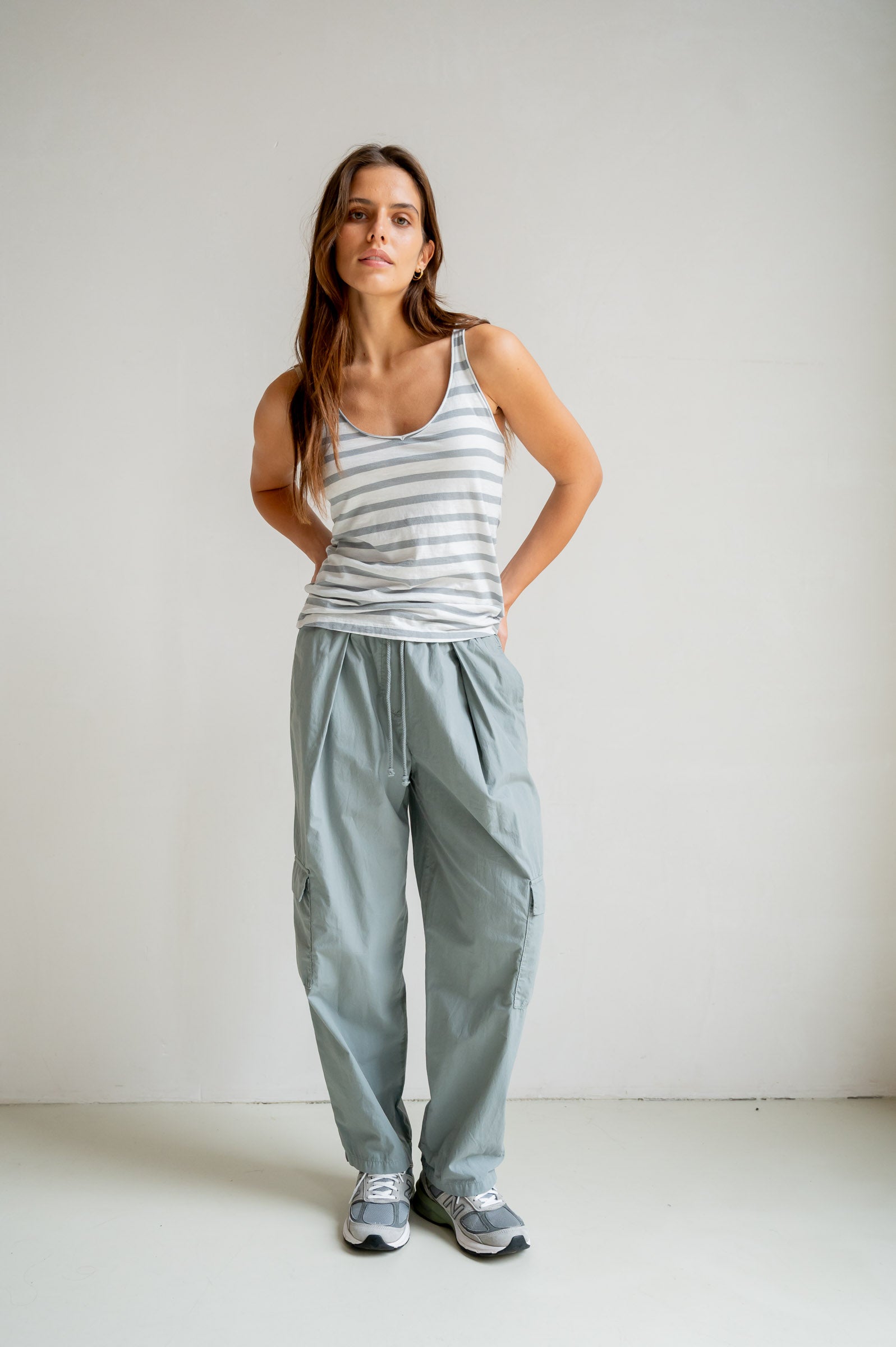 SINGLET STRIPE (S26F1802) CHALK - MONUMENT