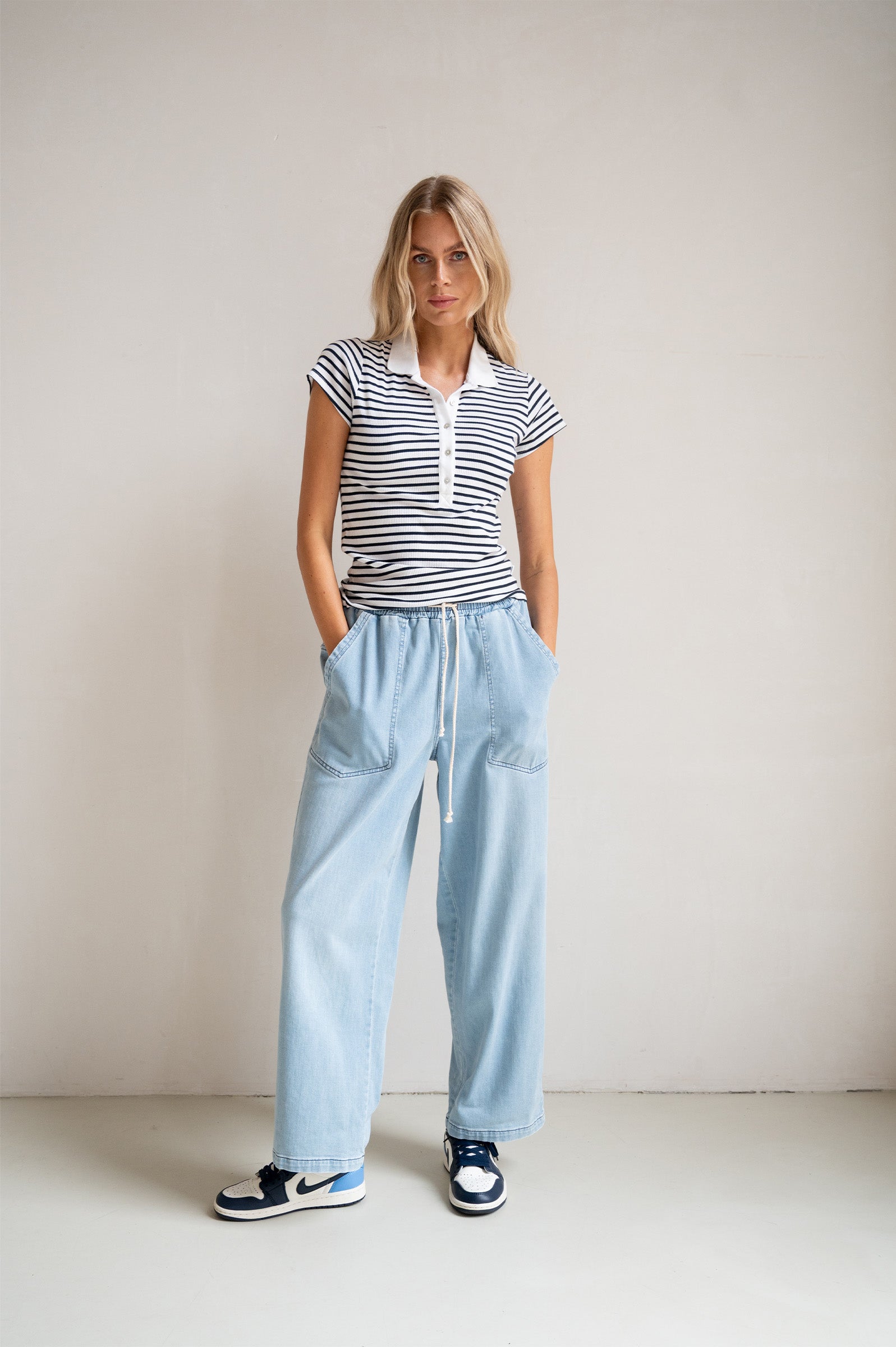 T-SHIRT STRIPE (S26F1820) WHITE - NAVY