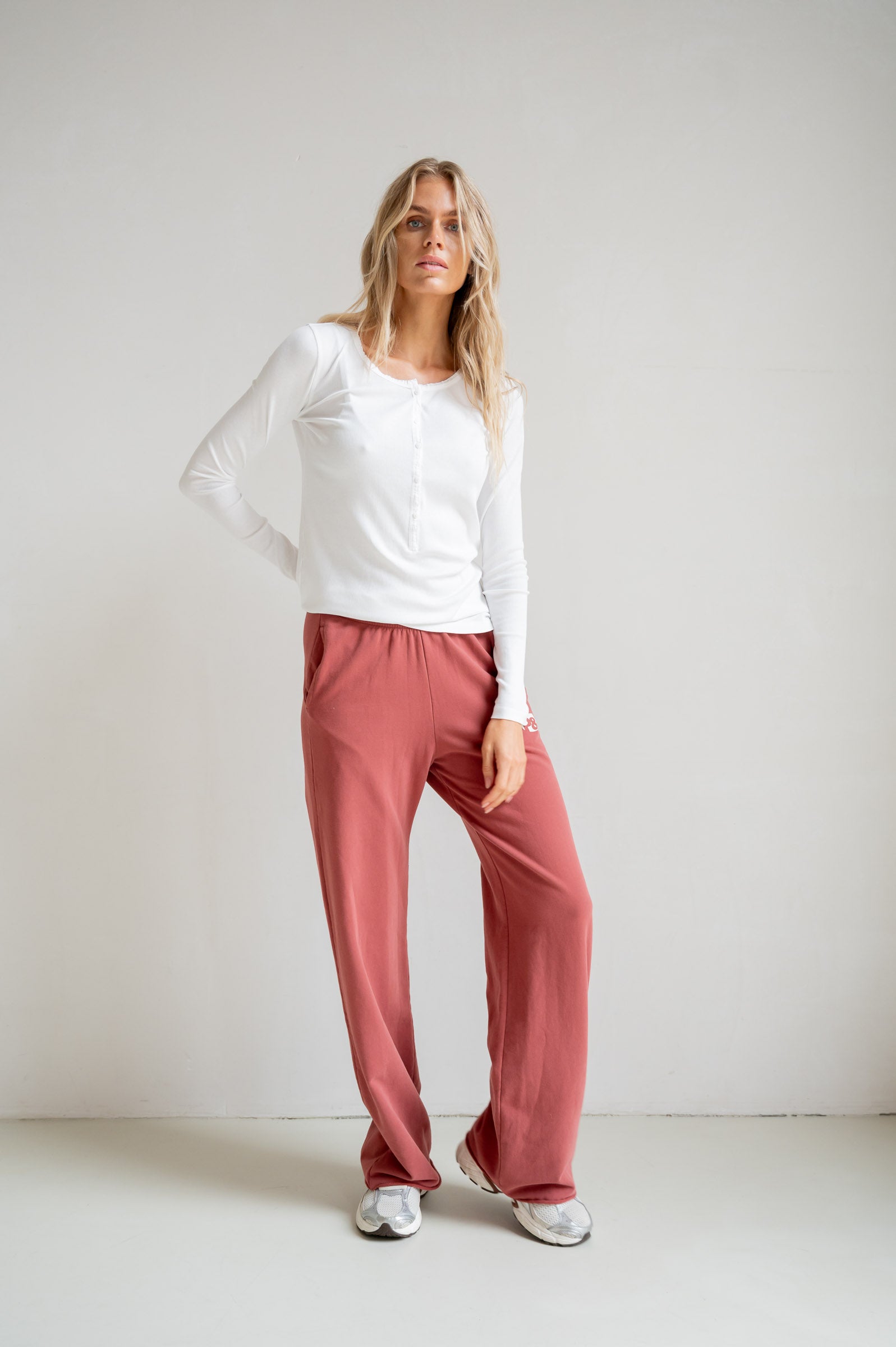 LONGSLEEVE (S26T1233) WHITE