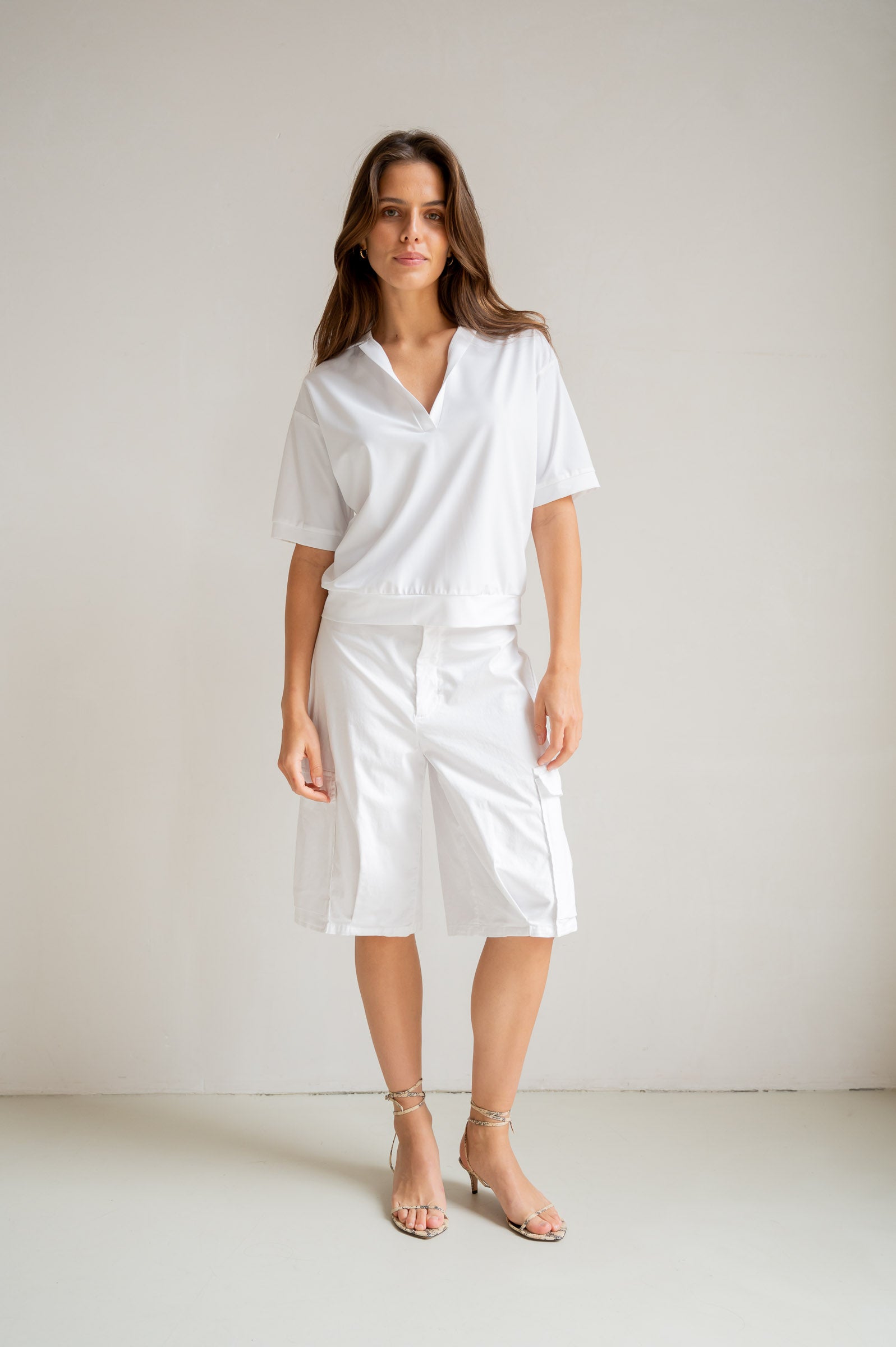 SHORTS (S26Z857) WHITE