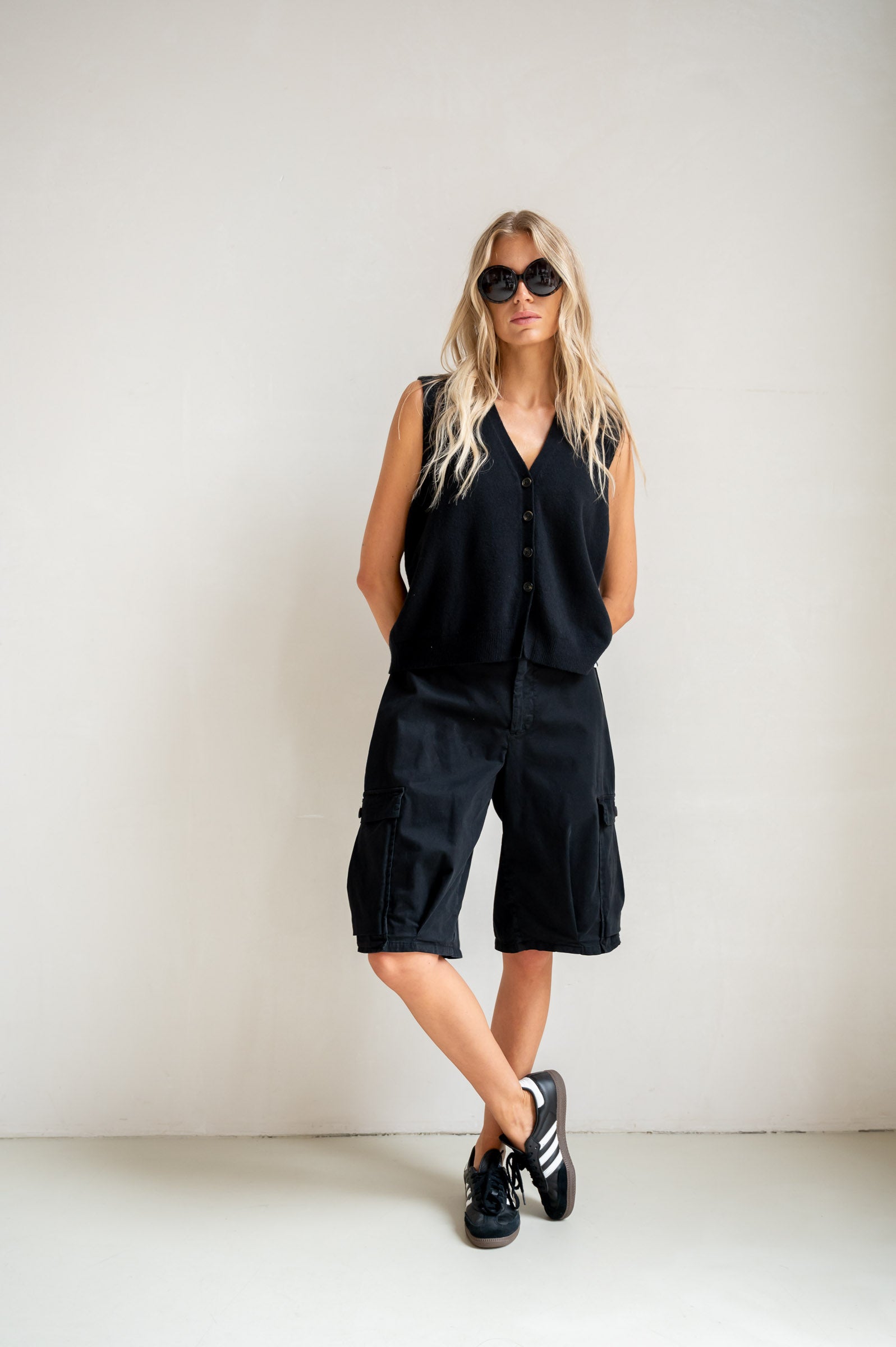 SHORTS (S26Z857) BLACK