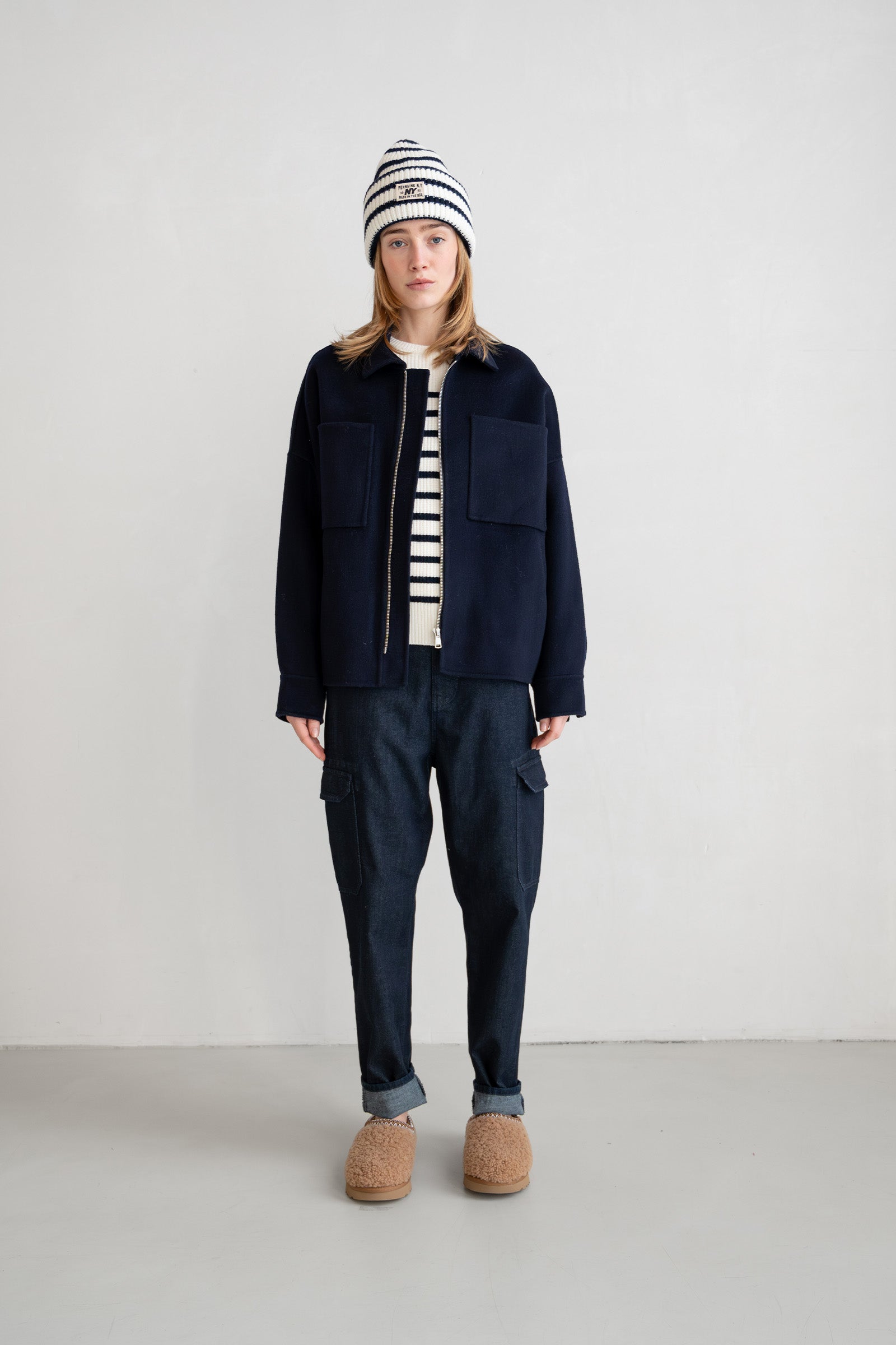 JACKET (W25C307) NAVY