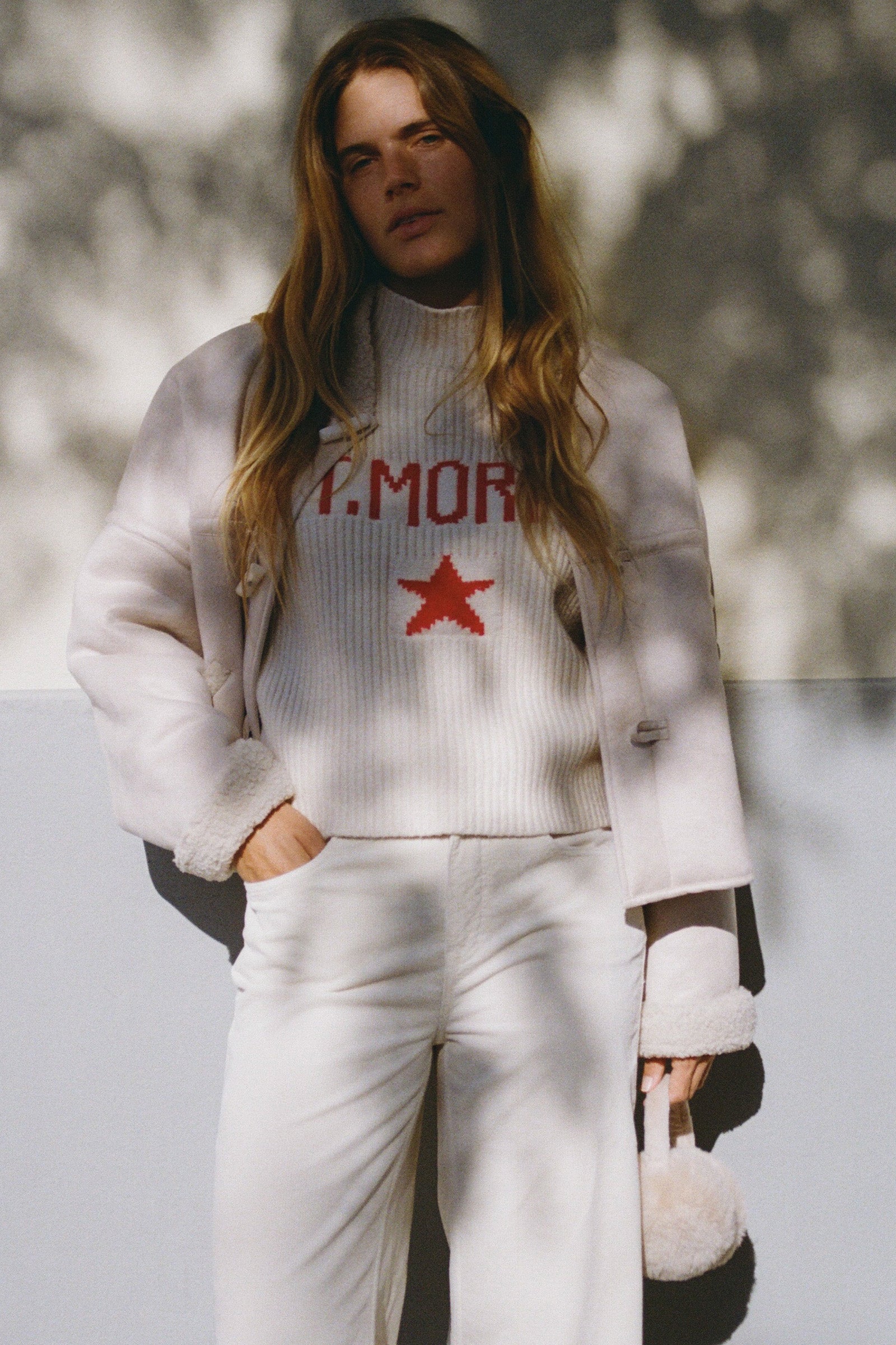 JUMPER (W25B380LTD) ECRU - RED