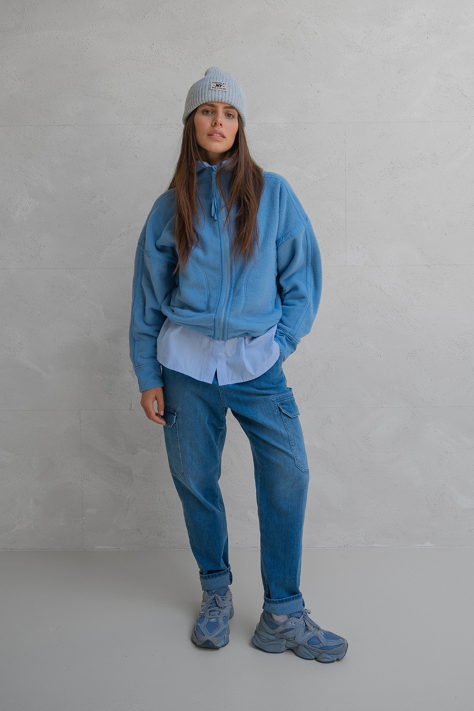 TROUSERS (W25Z783) MID BLUE JEANS