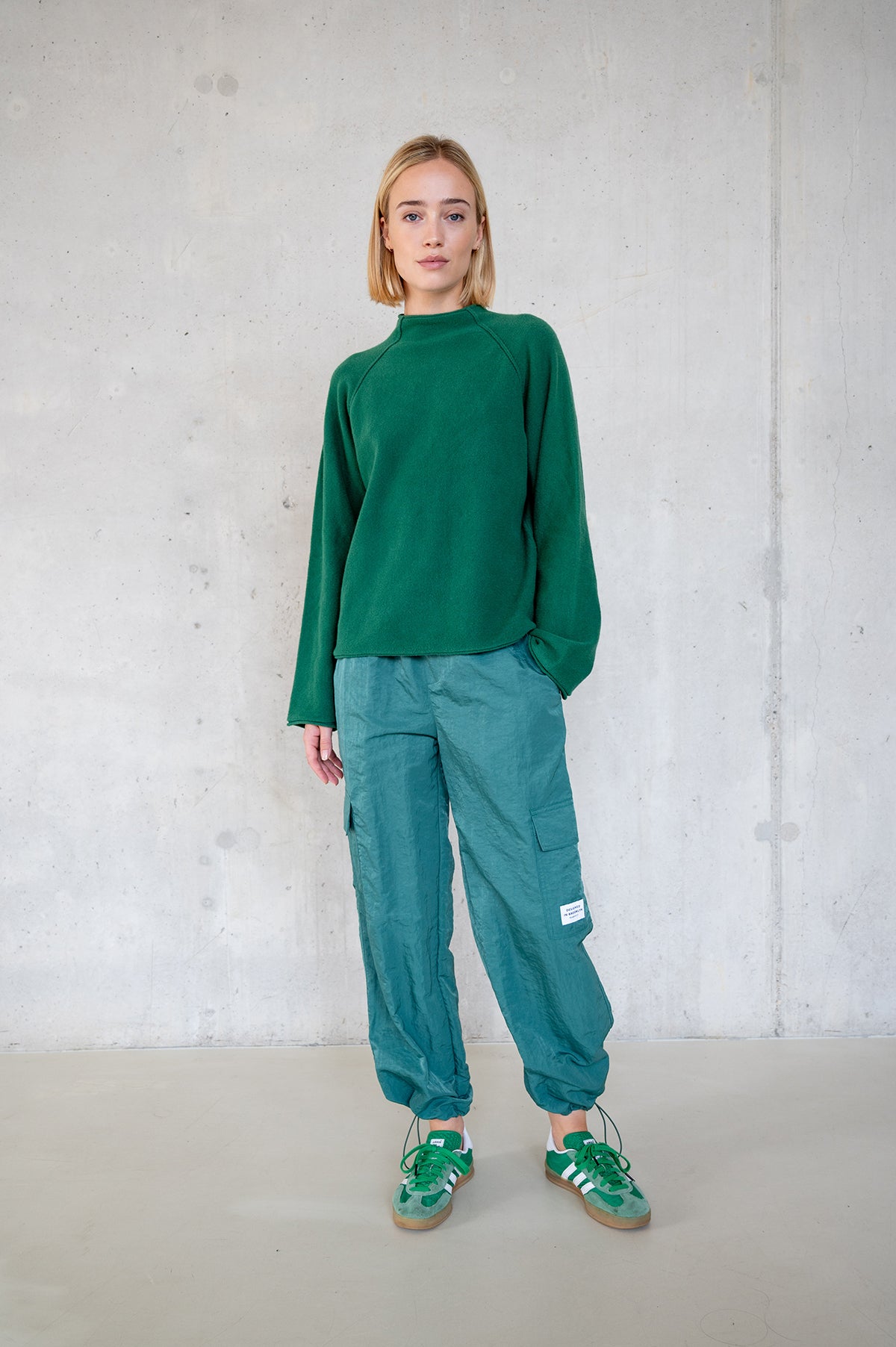 TROUSERS (W25C327LTD) GREEN