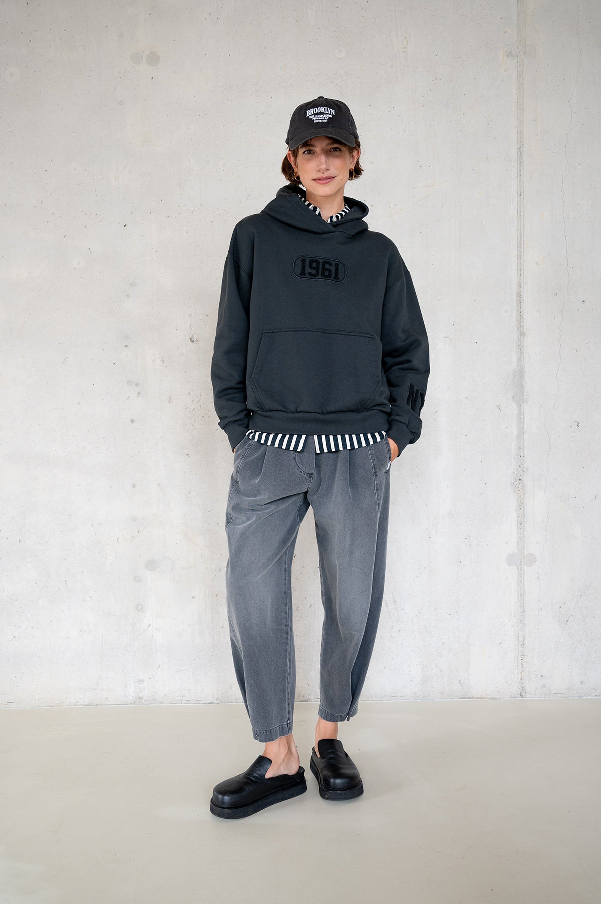 HOODIE PRINT (W25F1767LTD) ANTRA