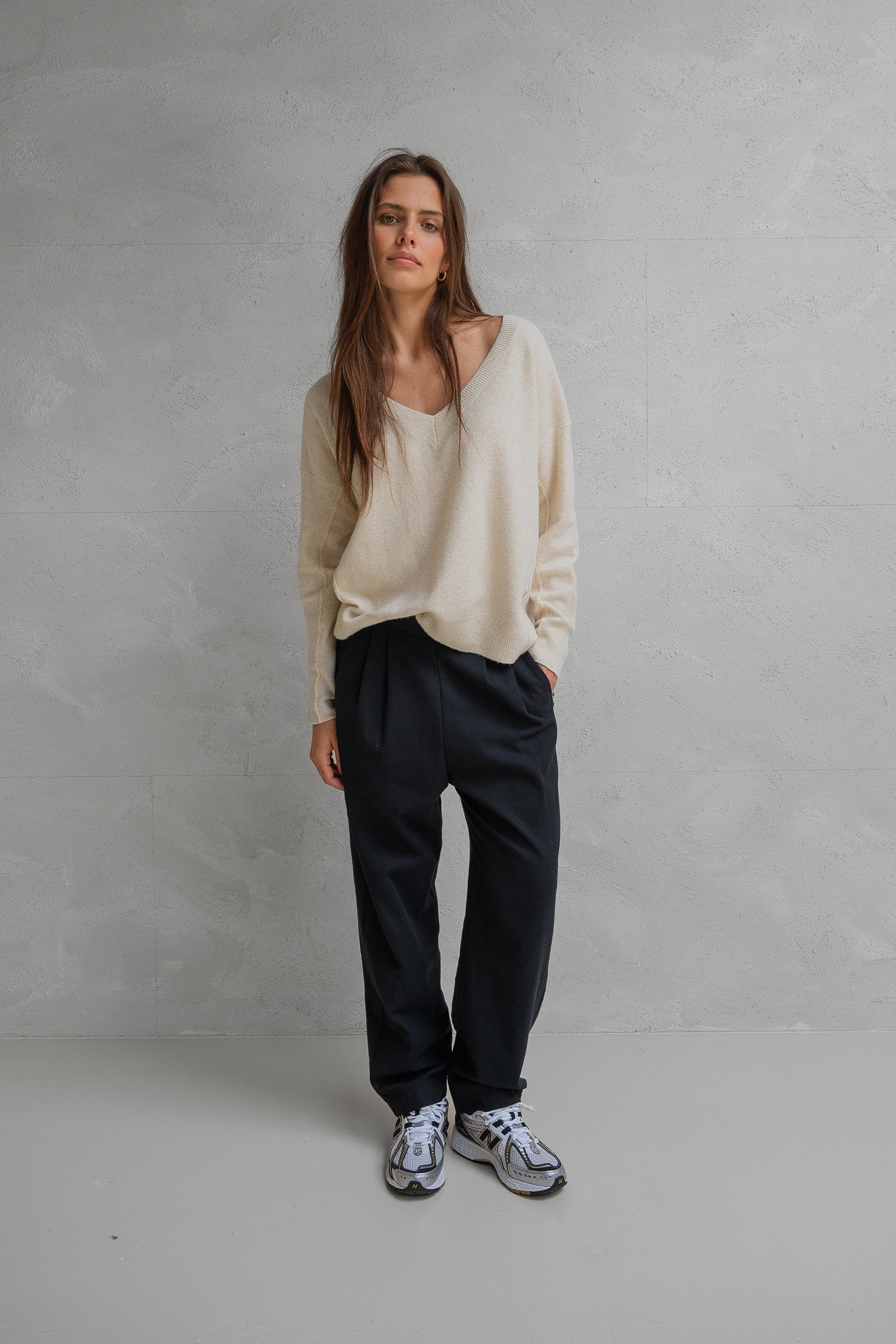 TROUSERS (W25N1626) BLACK