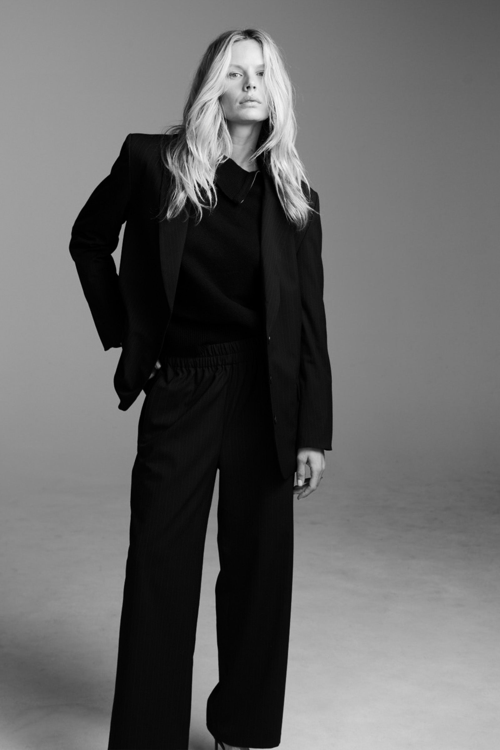 TROUSERS (W25N1632) NAVY STRIPE