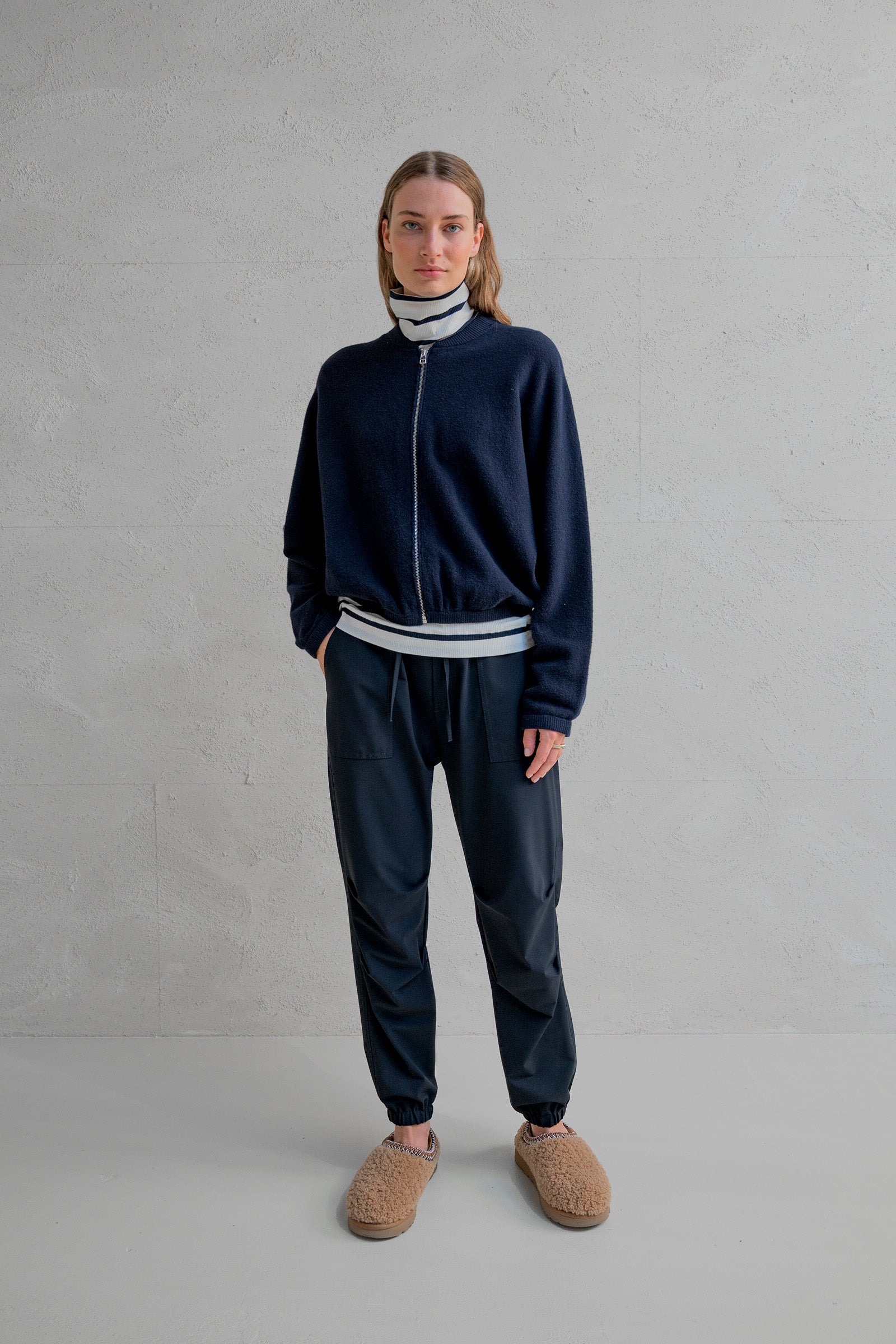 TROUSERS (W25N1635) NAVY