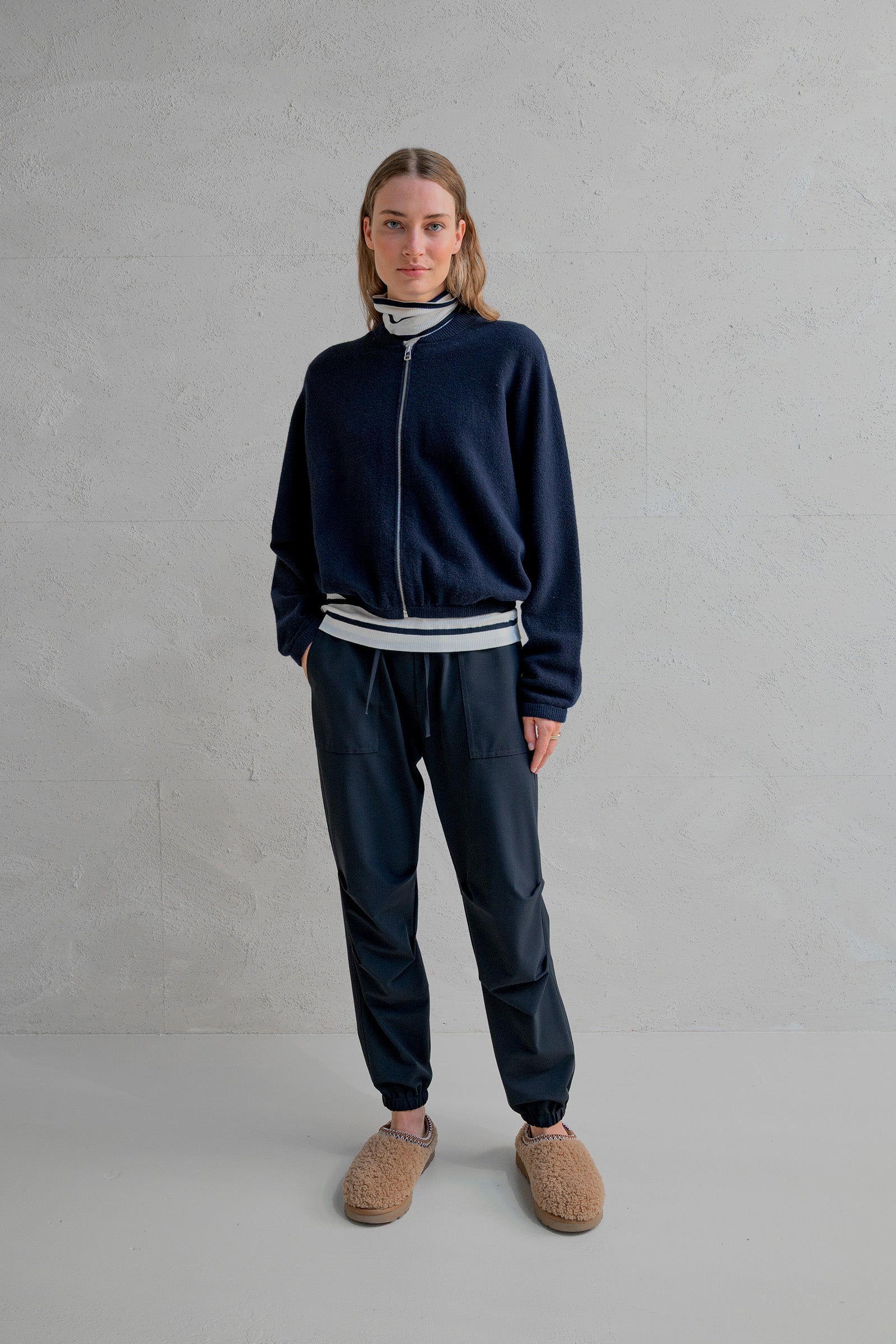 TROUSERS (W25N1635) NAVY