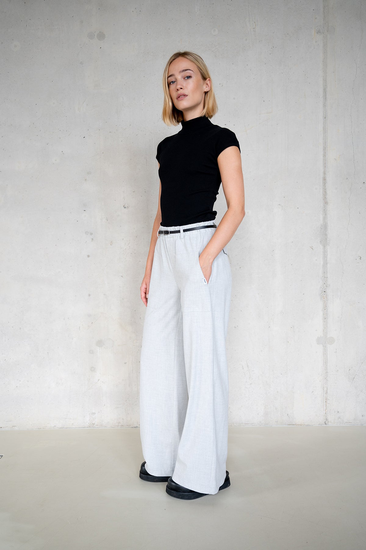 TOP (W25T1216LTD) BLACK