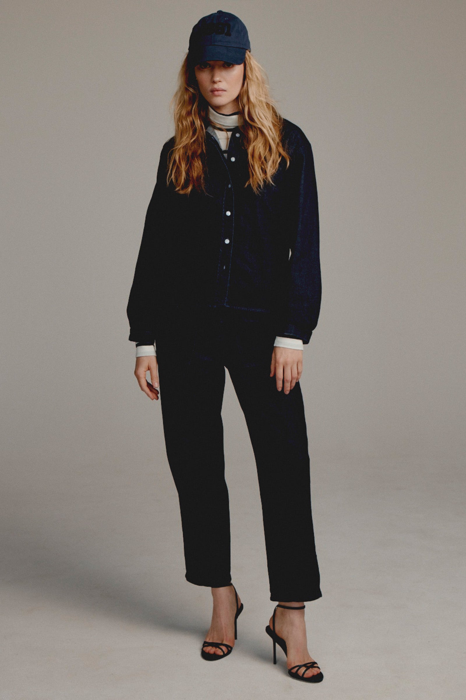 TROUSERS (W25Z784) DARK BLUE JEANS