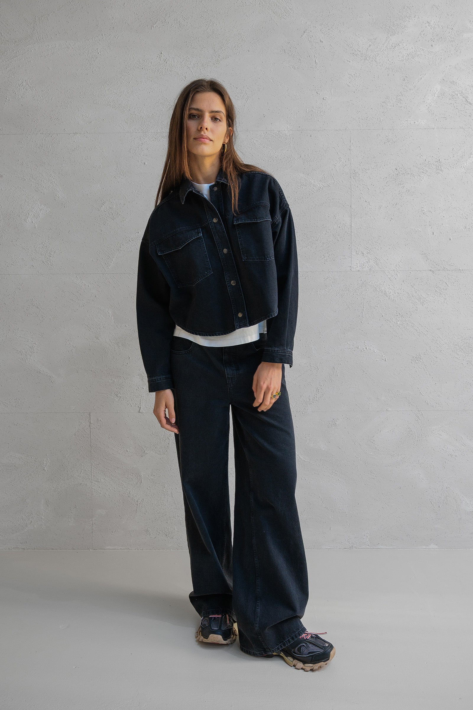 TROUSERS (W25Z780) BLACK JEANS