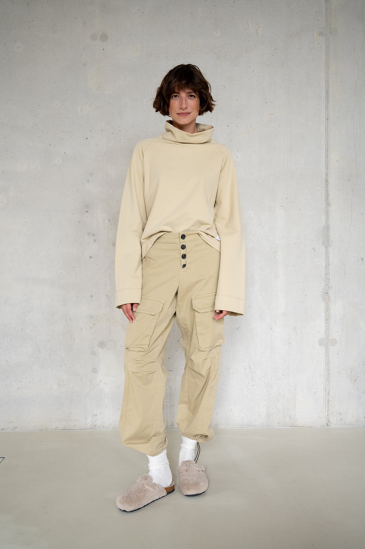 TROUSERS (W25Z815LTD) SAND