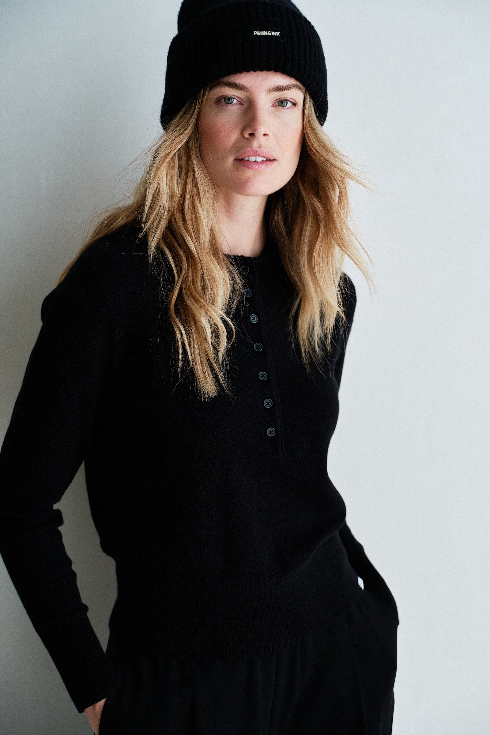 JUMPER (W26B422) BLACK