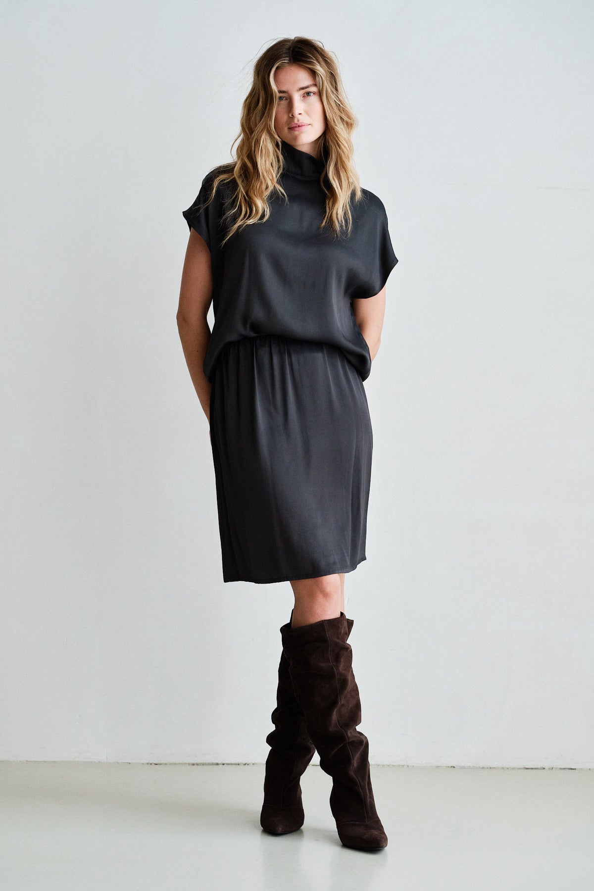 TOP (W26F1912) ANTRA