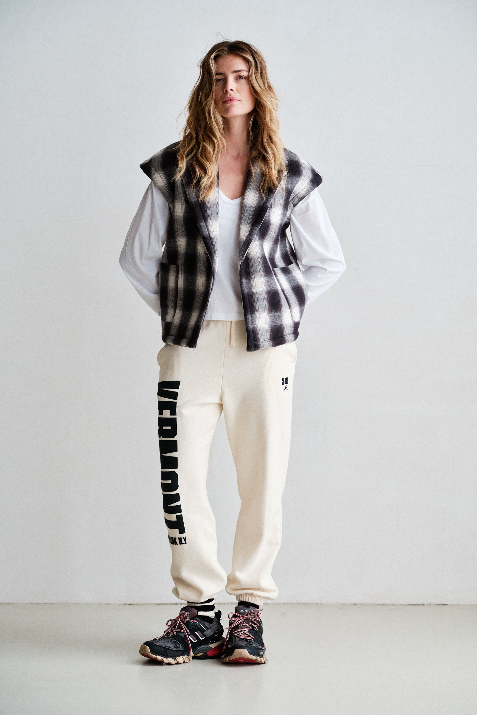 TROUSERS (W26F1932) ECRU - ANTRA