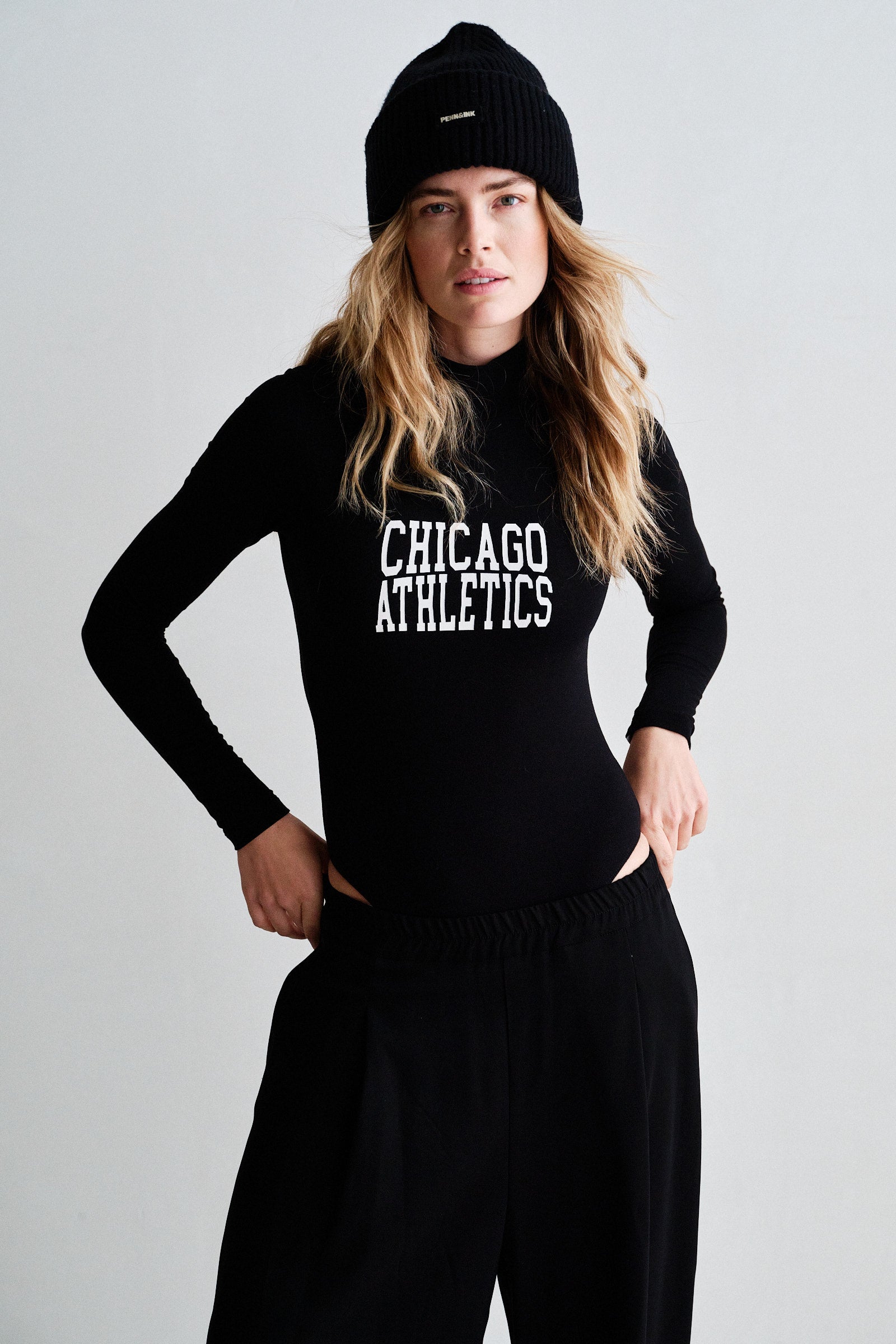 LONGSLEEVE (W26F1939) BLACK - ECRU