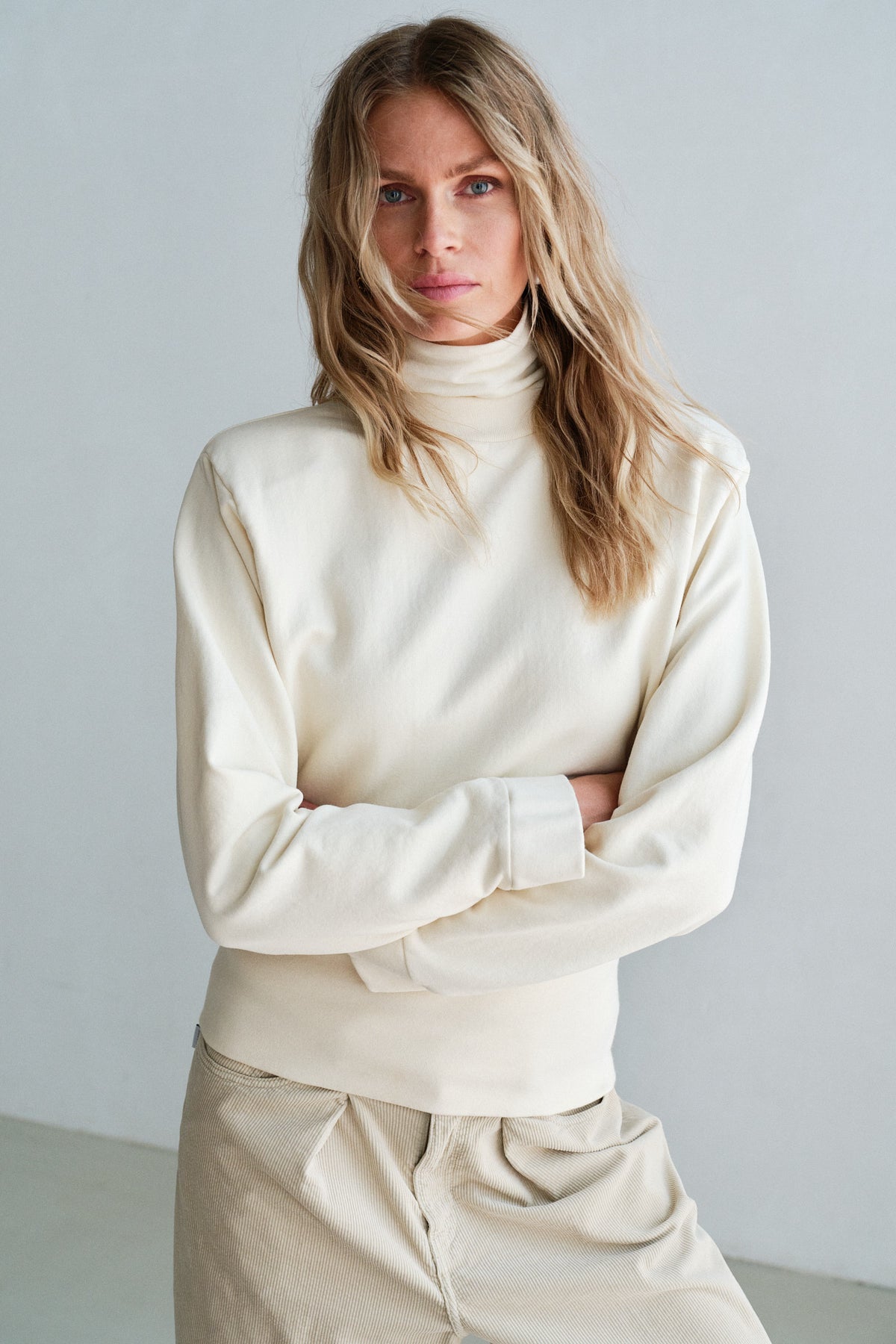 SWEATER (W26F1980LTD) ECRU
