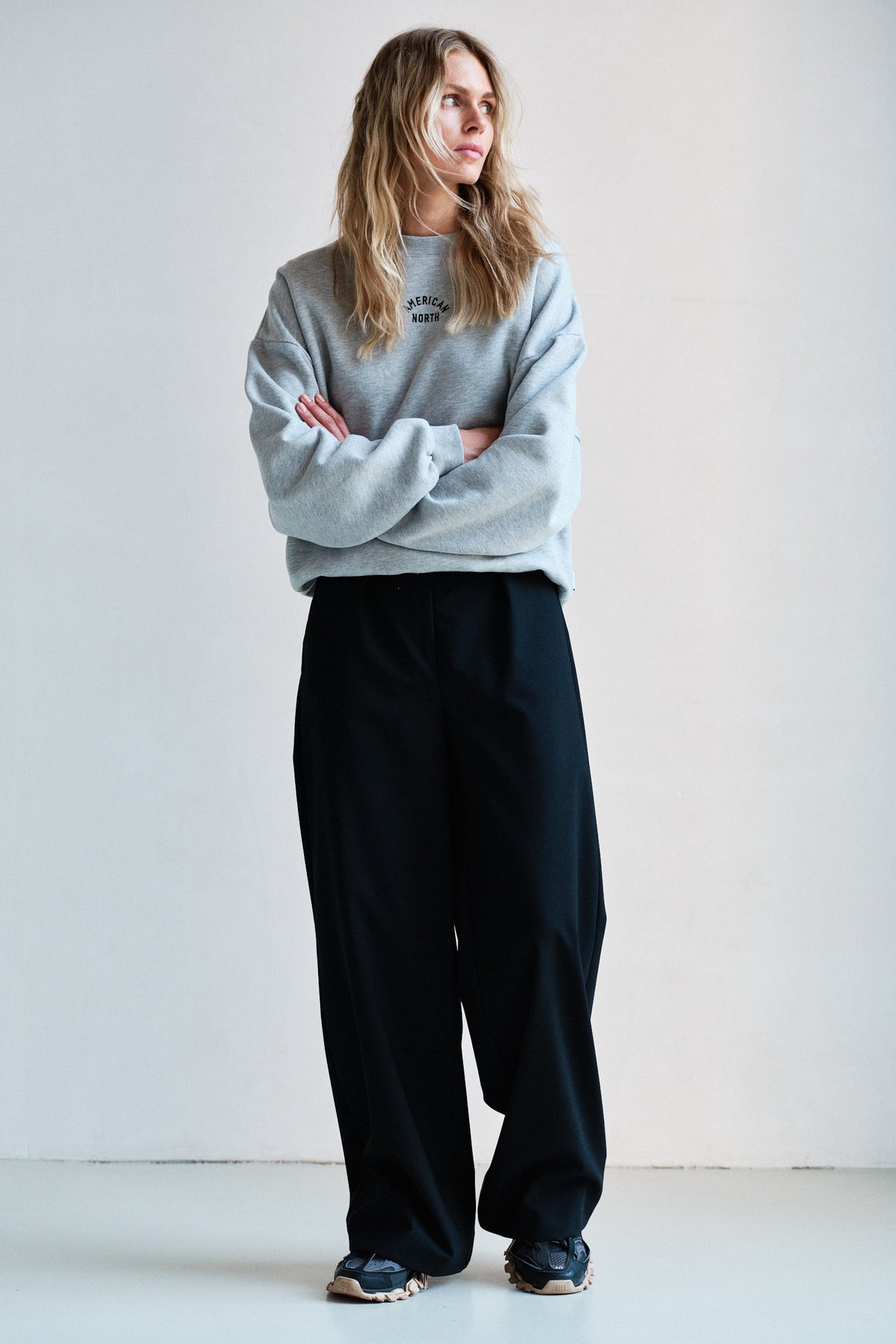 SWEATER PRINT (W26F1984LTD) GREY MELANGE - BLACK