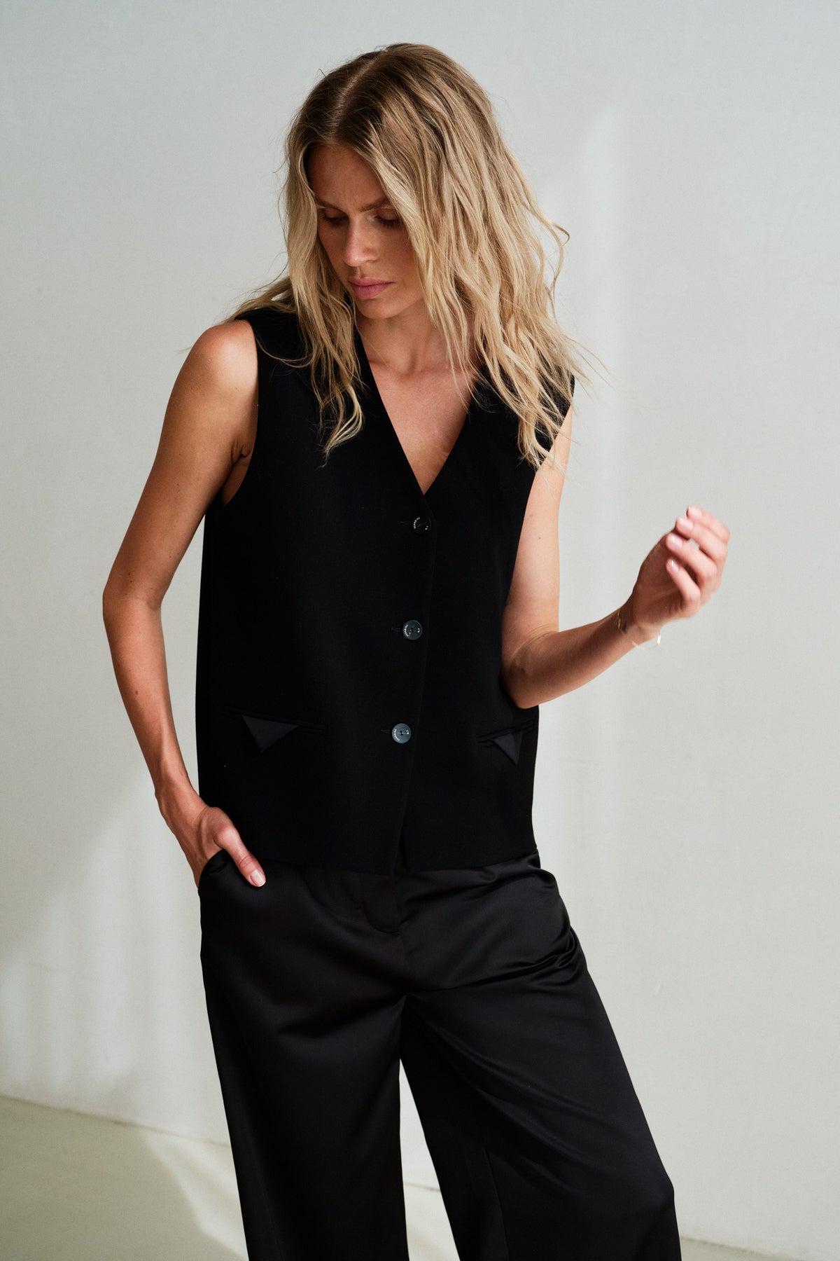 WAISTCOAT (W26N1788LTD) BLACK