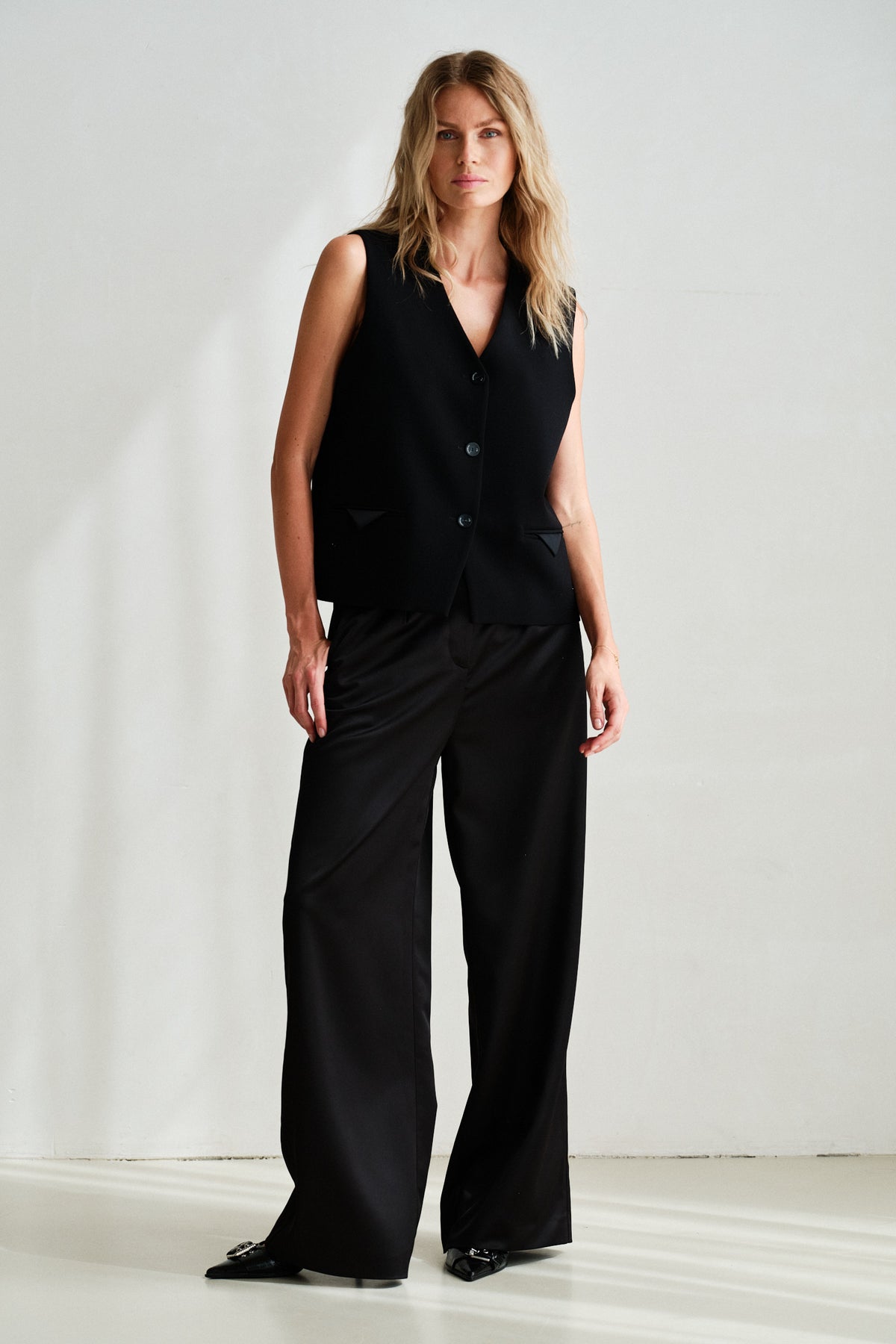 TROUSERS (W26N1799LTD) BLACK