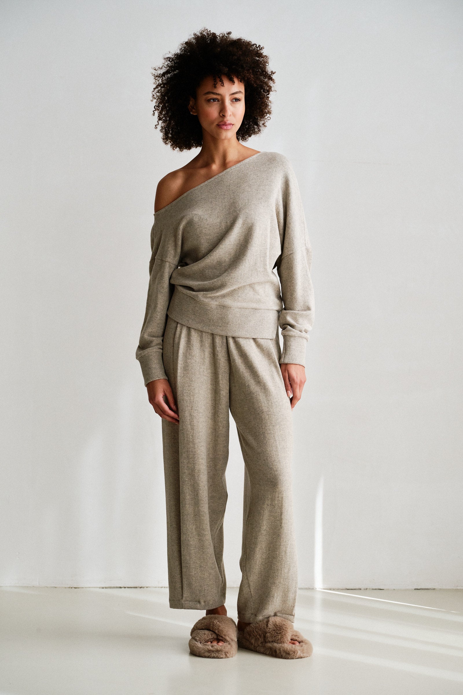 TROUSERS (W26T1306) BEIGE