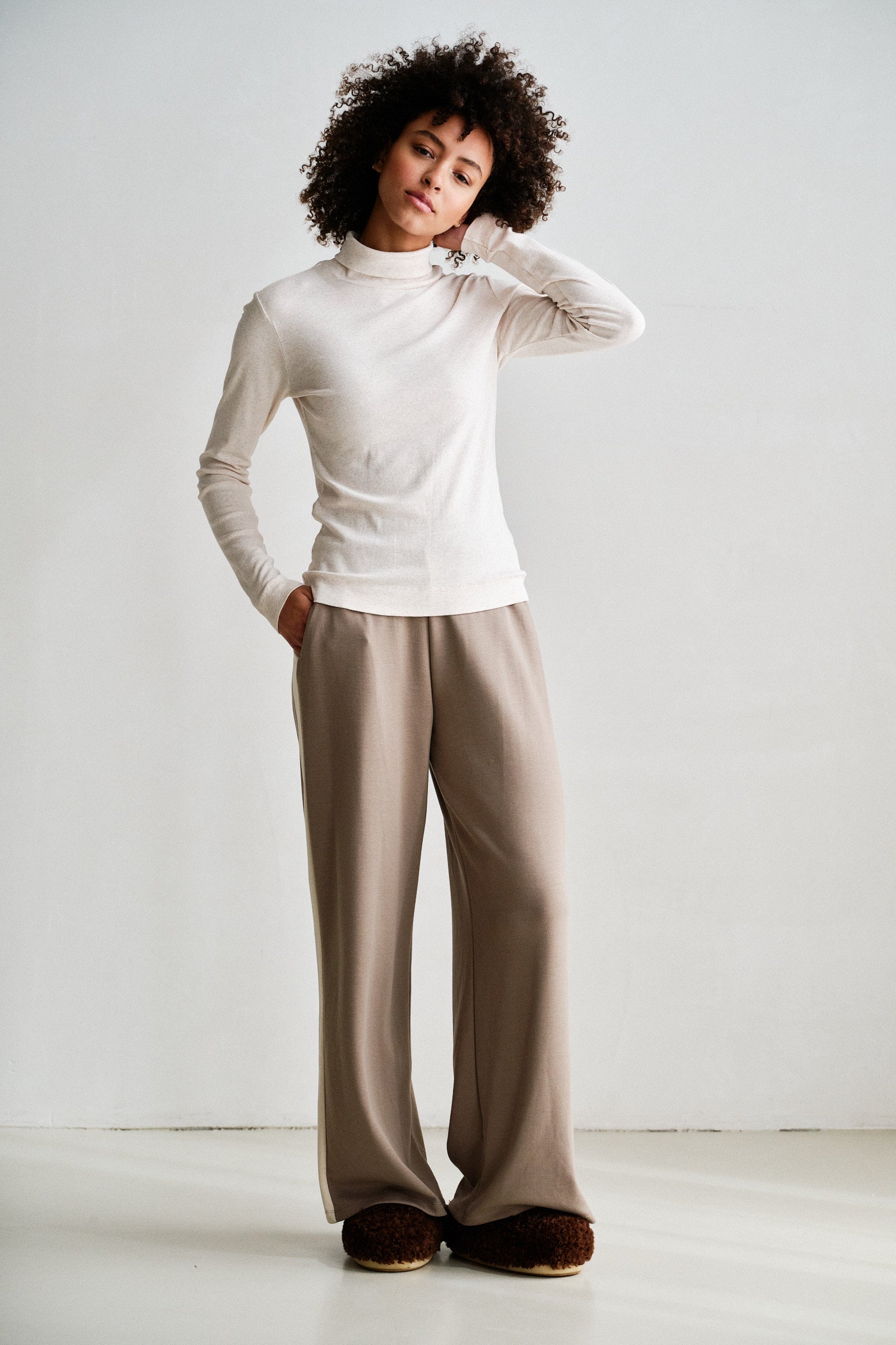 TROUSERS (W26T1307) DESSERT - ECRU