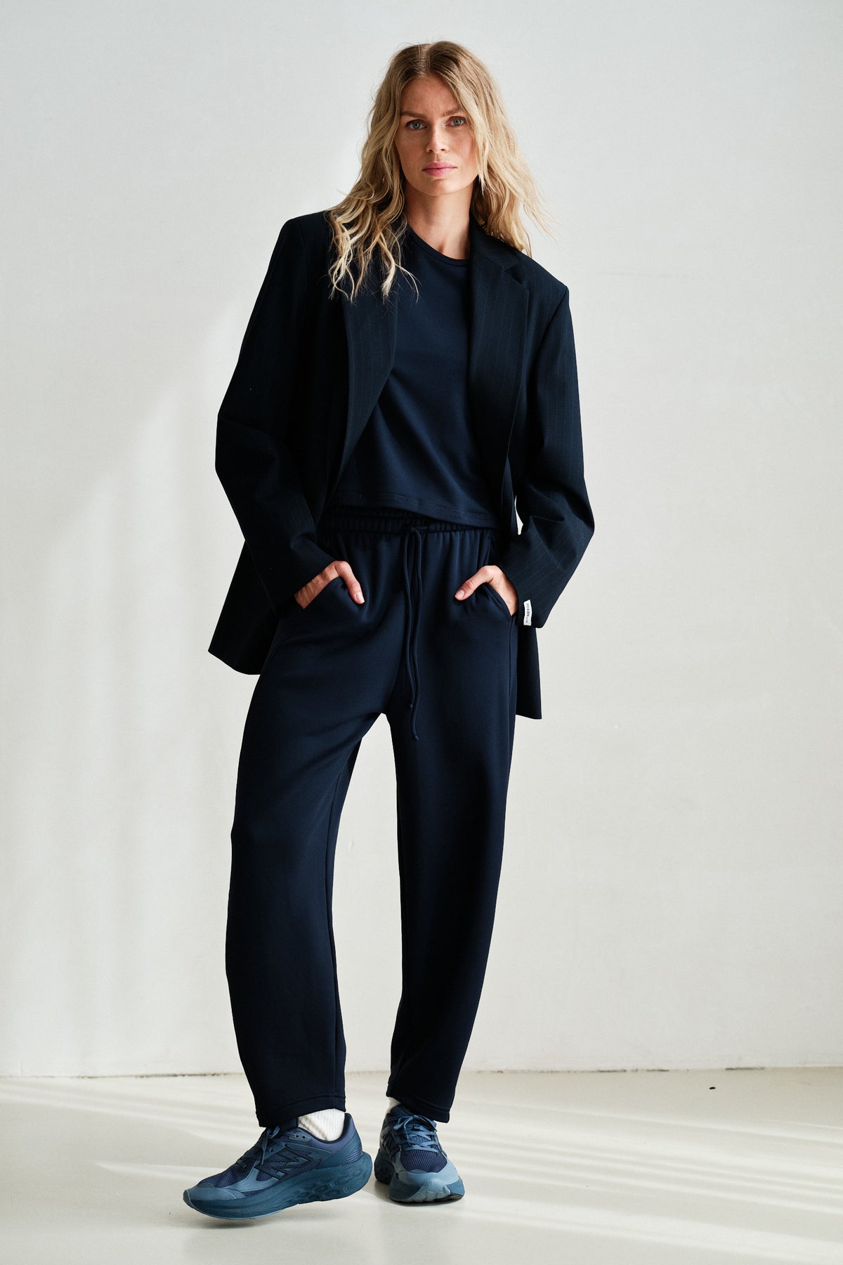 TROUSERS (W26T1335LTD) NAVY