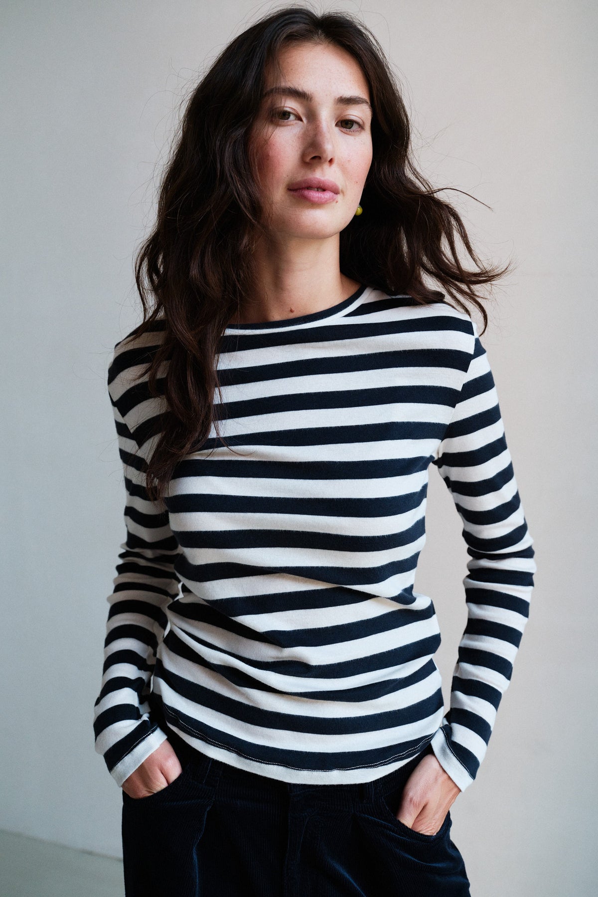 LONGSLEEVE (W26T1344LTD) NAVY - ECRU