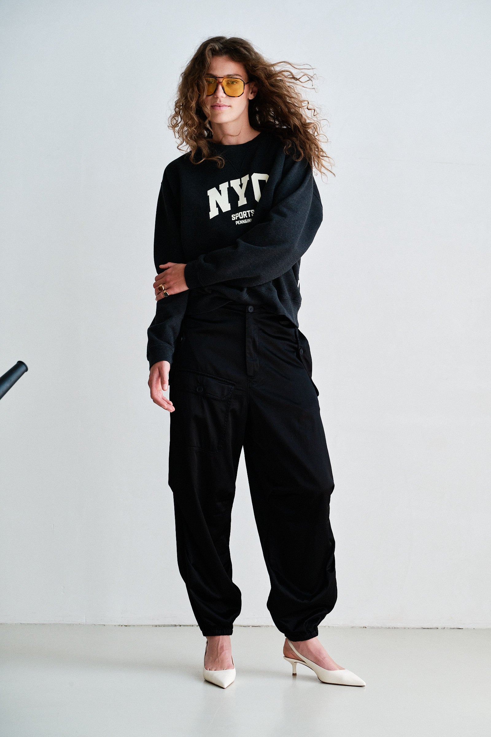 TROUSERS (W26Z898) BLACK
