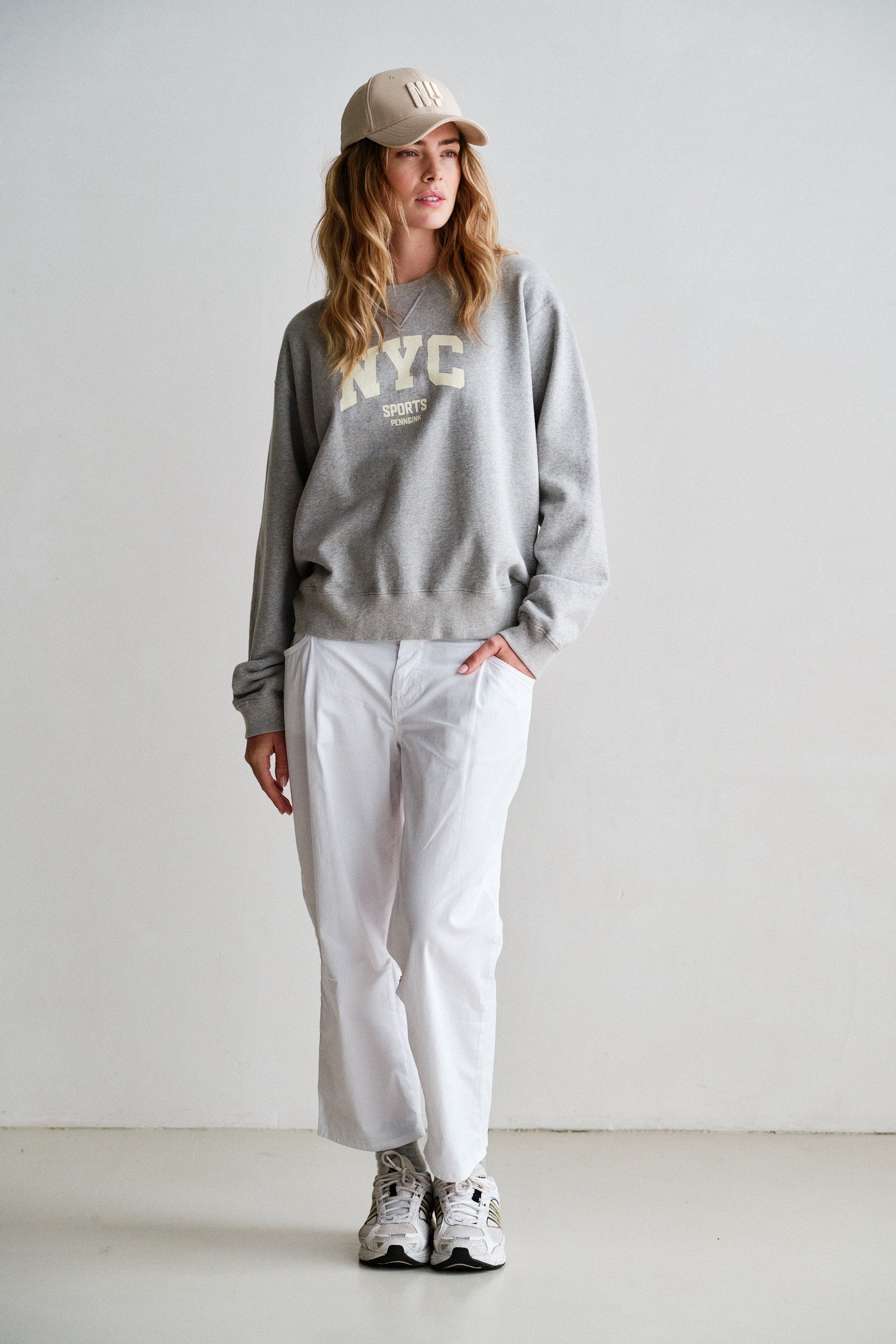 TROUSERS (W26Z905) WHITE