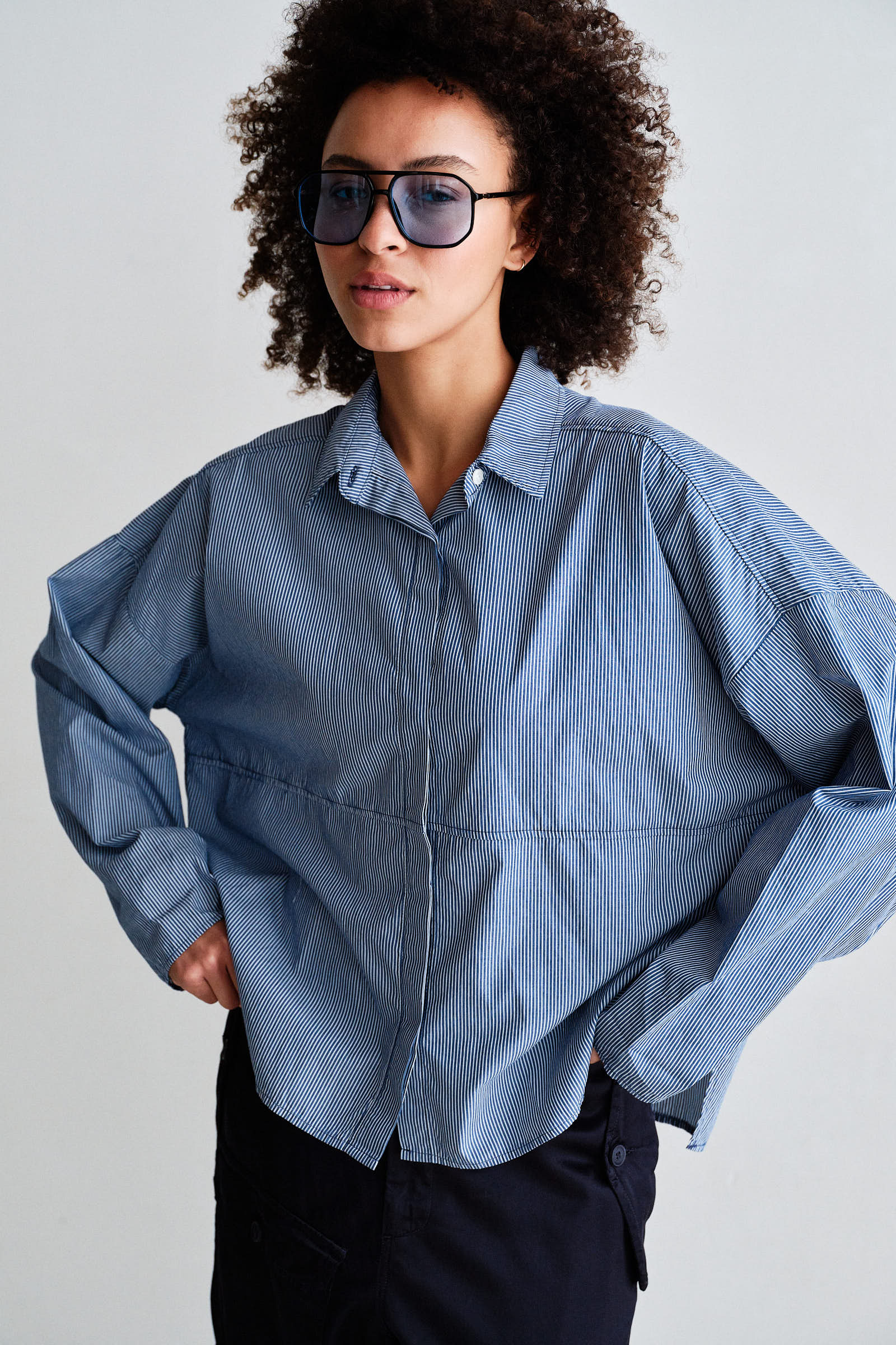 BLOUSE (W26Z908) BLUE STRIPE
