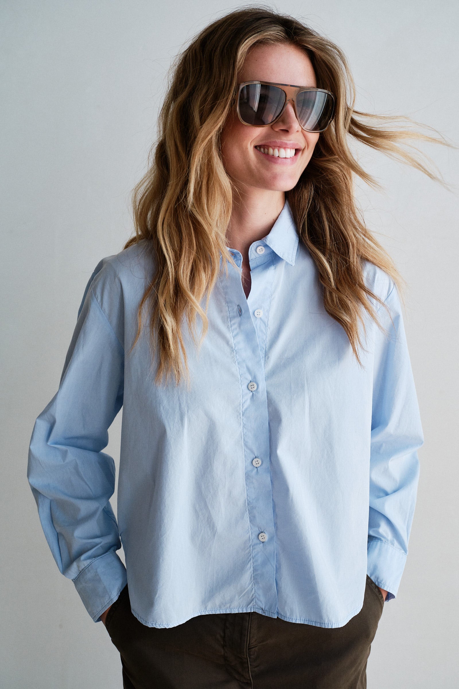 BLOUSE (W26Z913) LIGHT BLUE