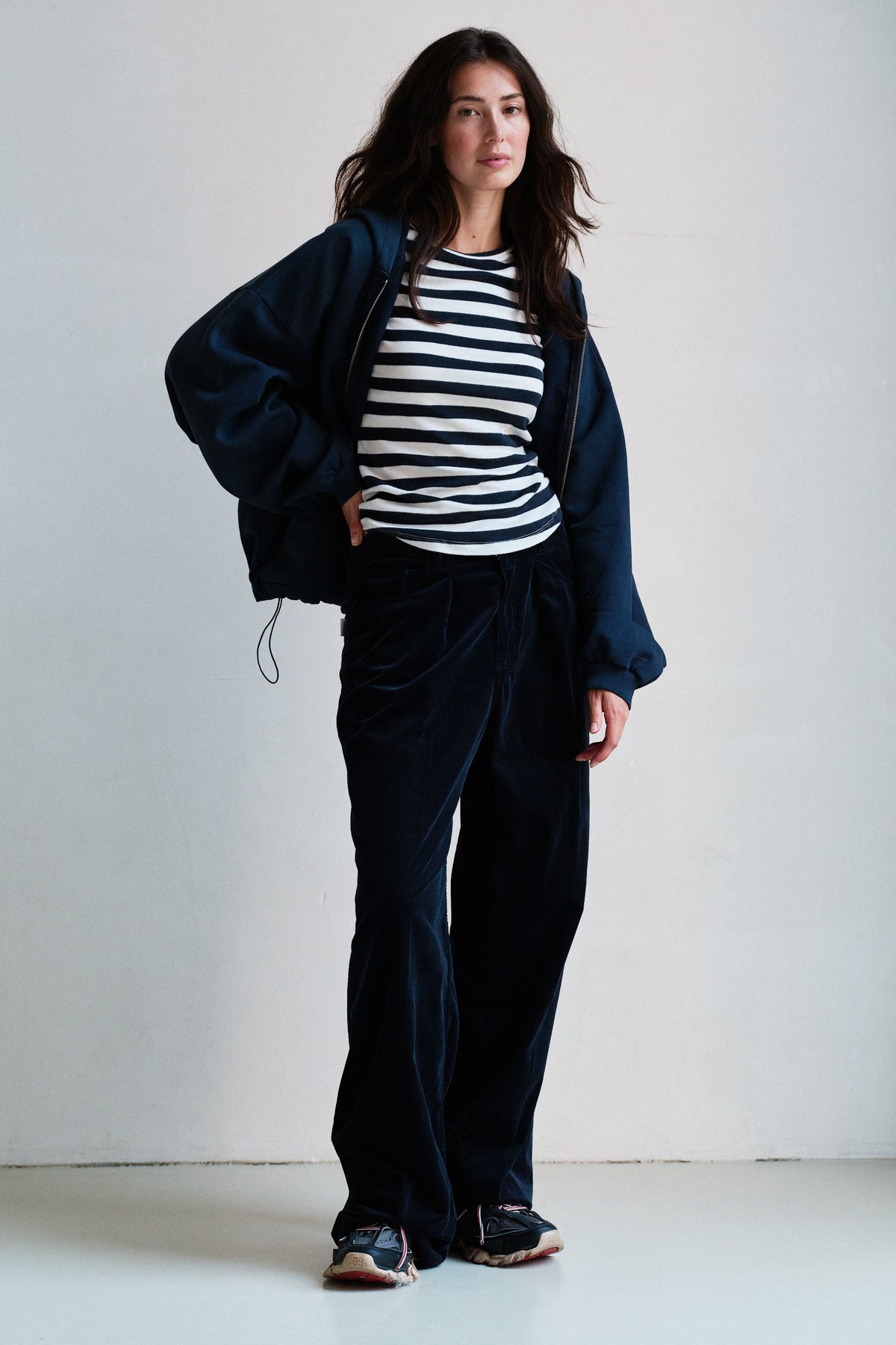 TROUSERS (W26Z921LTD) NAVY