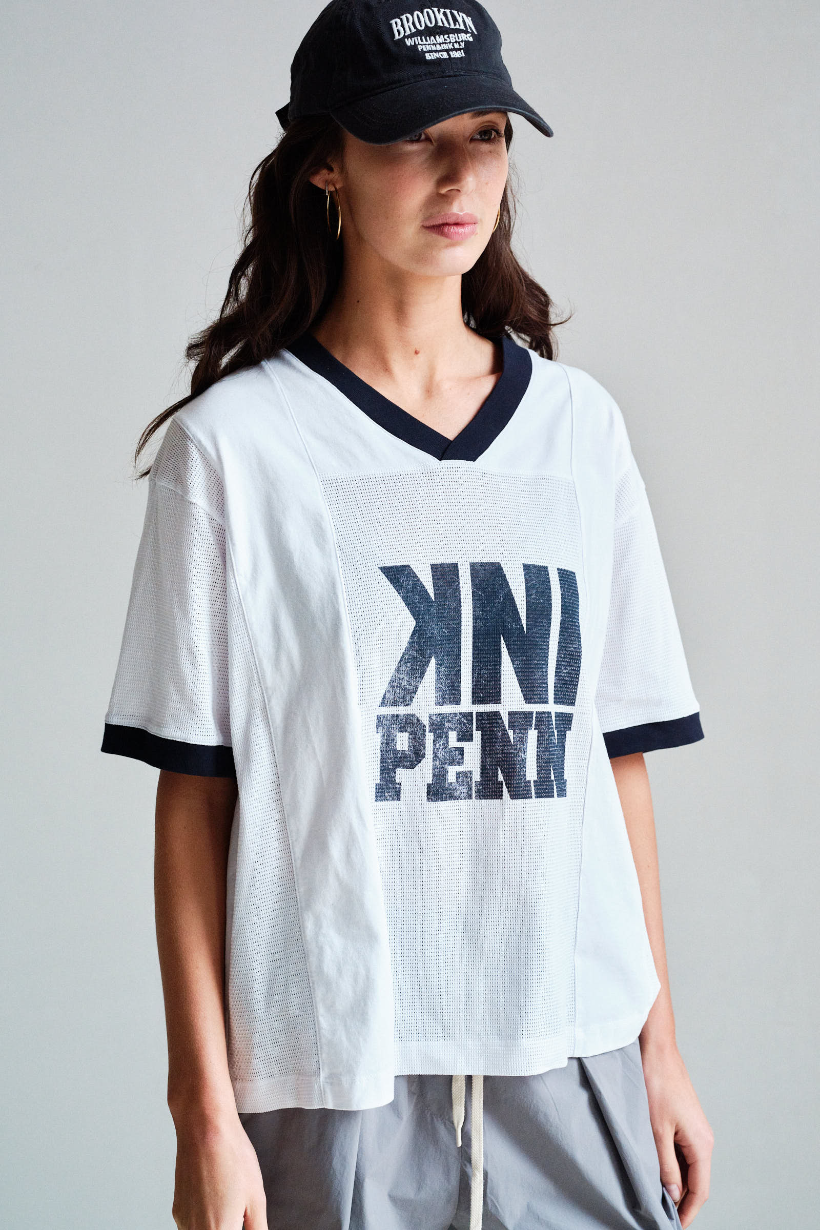 Top (S26F1885LTD) White - Navy | Penn&Ink