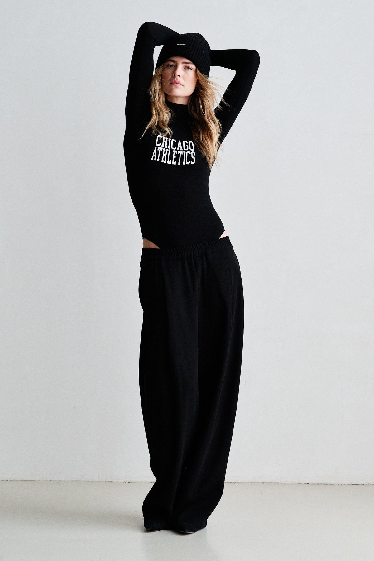 TROUSERS (W26N1760) BLACK