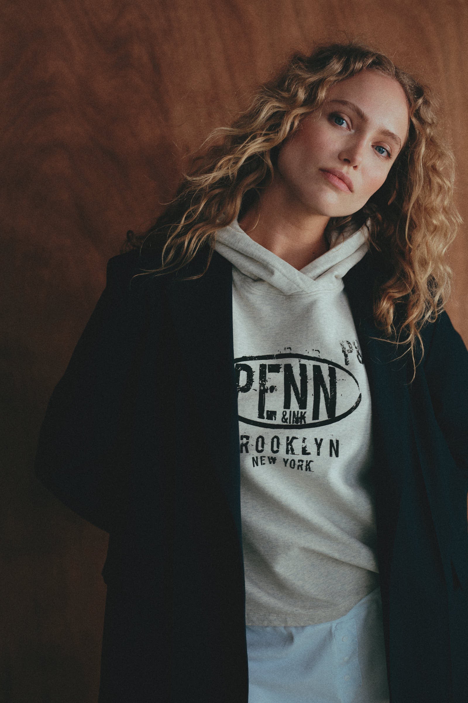 HOODIE PRINT (DAISY) ECRU MELANGE - BLACK