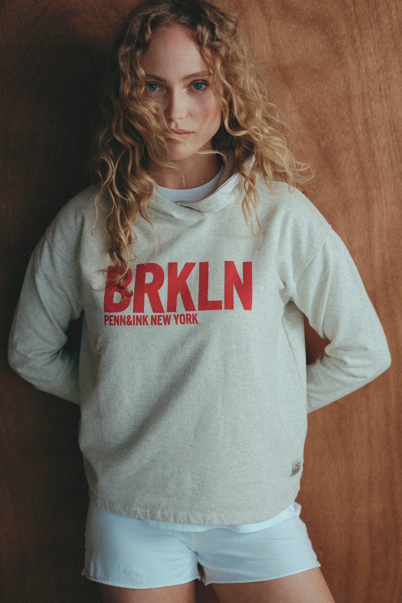 HOODIE PRINT (DAKOTA) ECRU MELANGE - TOMATO