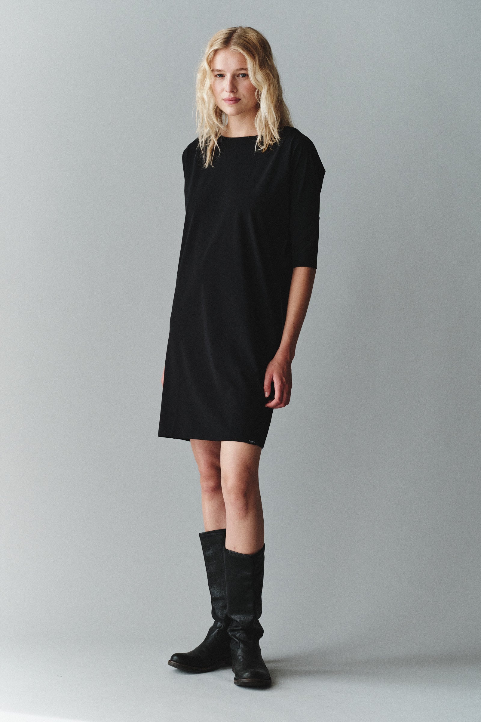 DRESS (DENVER) BLACK