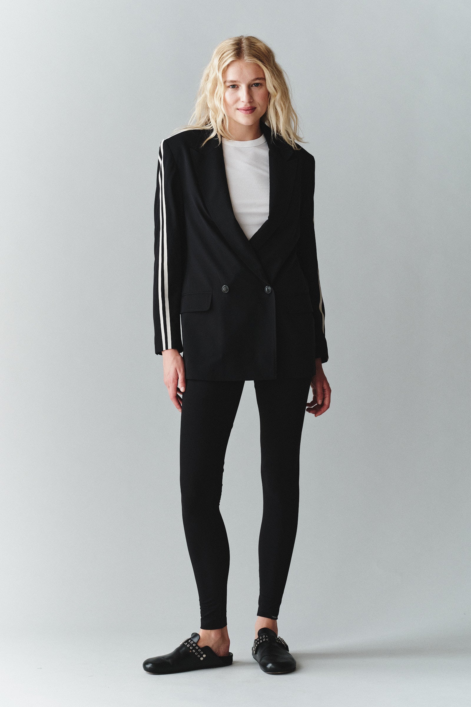 BLAZER (LOGAN STRIPE) BLACK