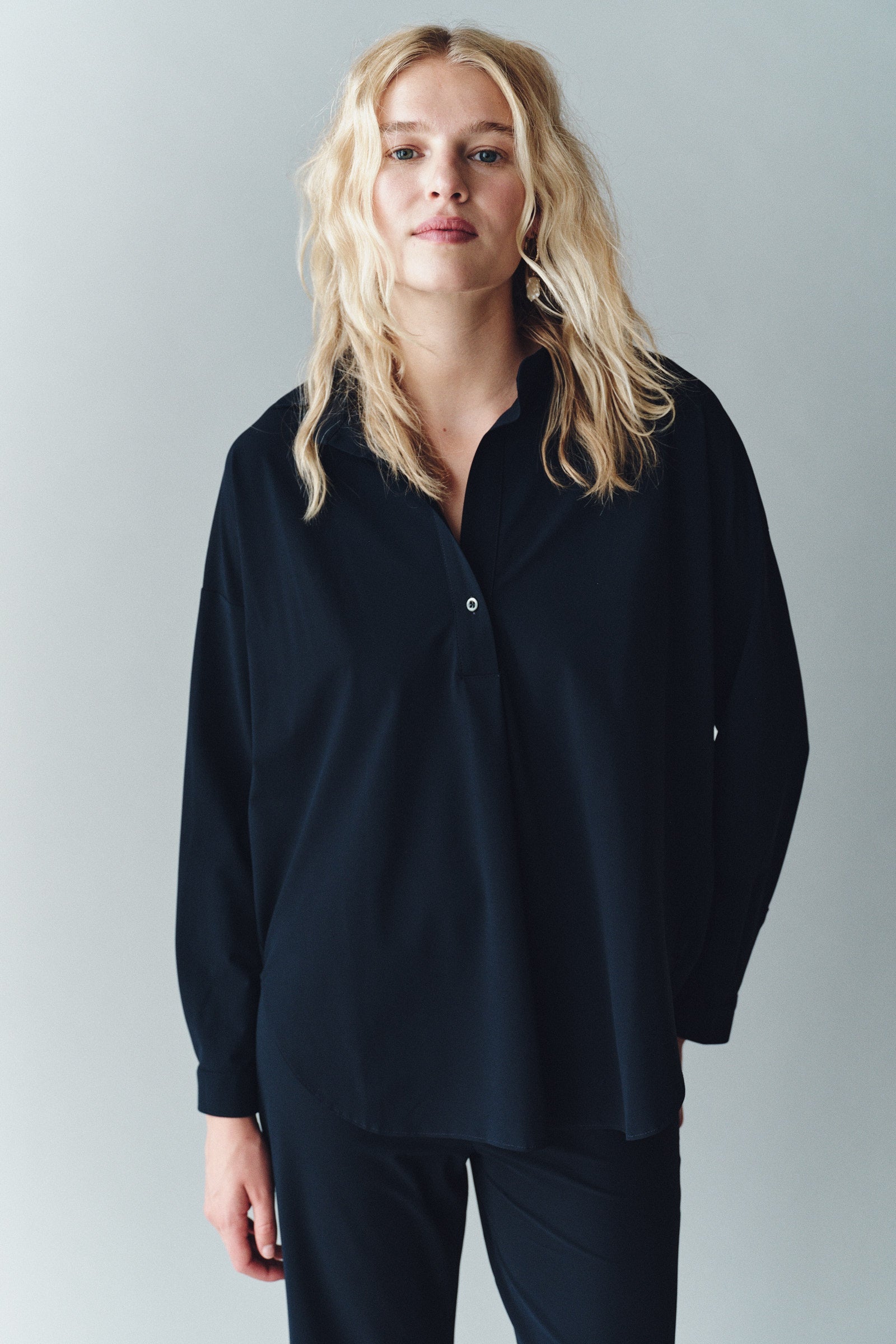 BLOUSE (MAGDA) NAVY