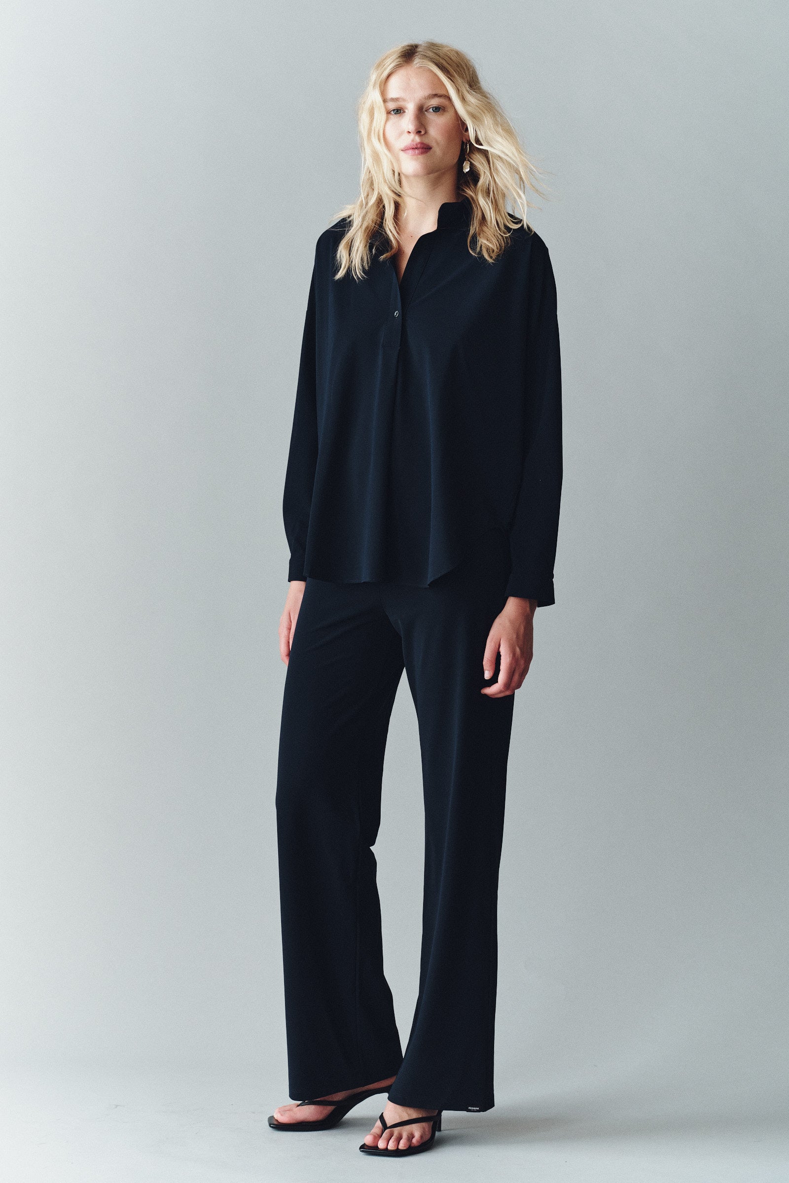 BLOUSE (MAGDA) NAVY