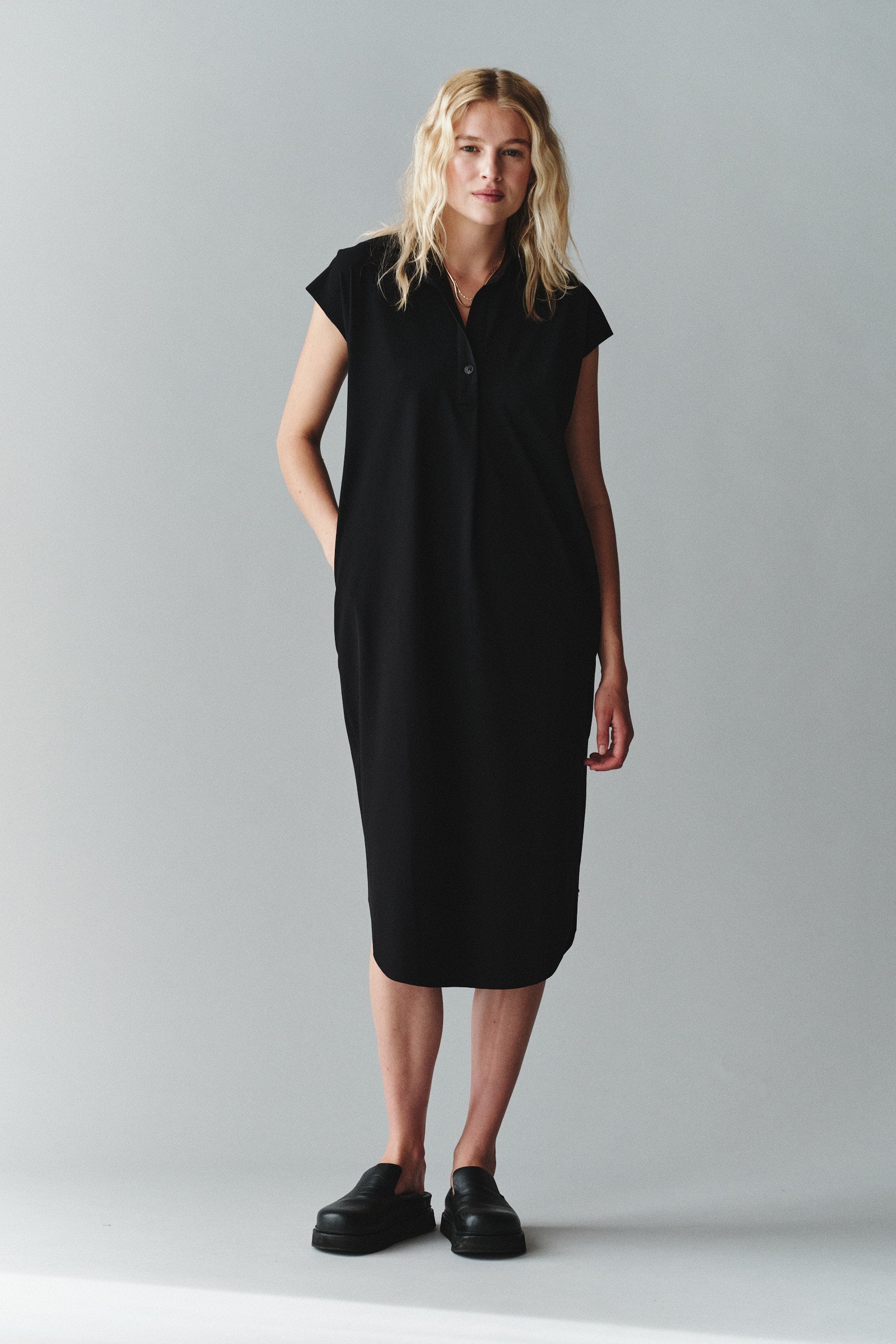 DRESS (NASH) BLACK